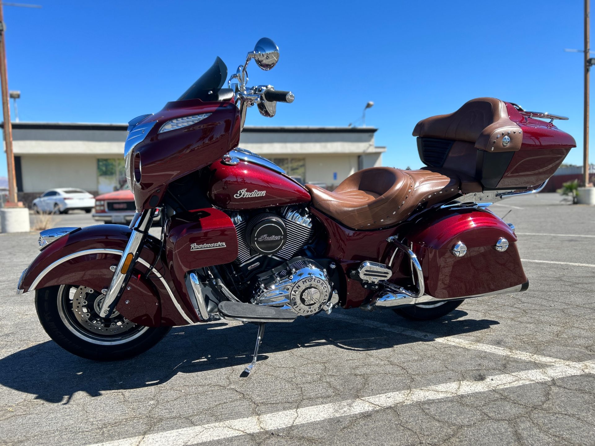 2017 Indian Motorcycle Roadmaster® in Hollister, California - Photo 2