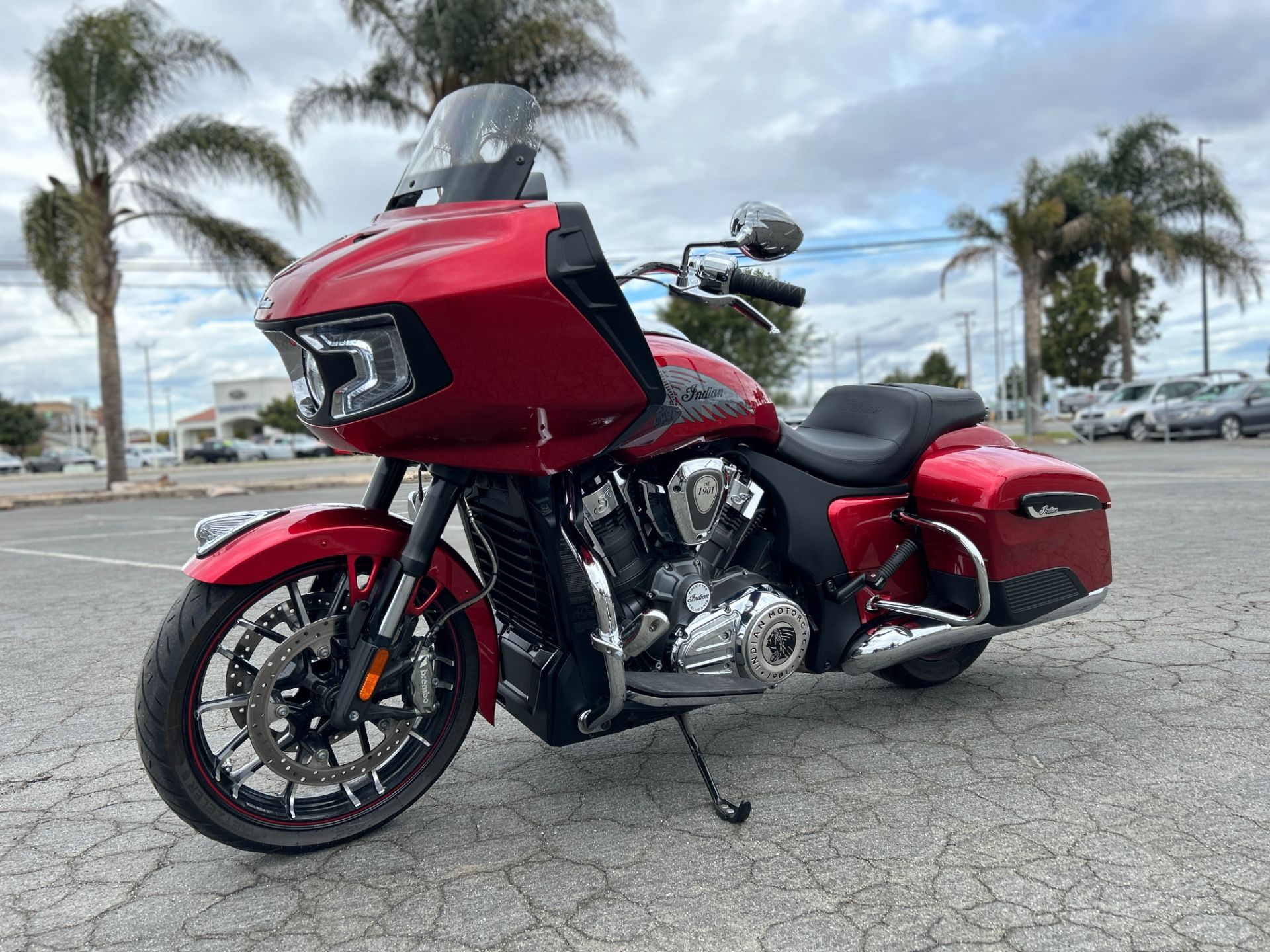 2020 Indian Motorcycle Challenger® Limited in Hollister, California - Photo 1
