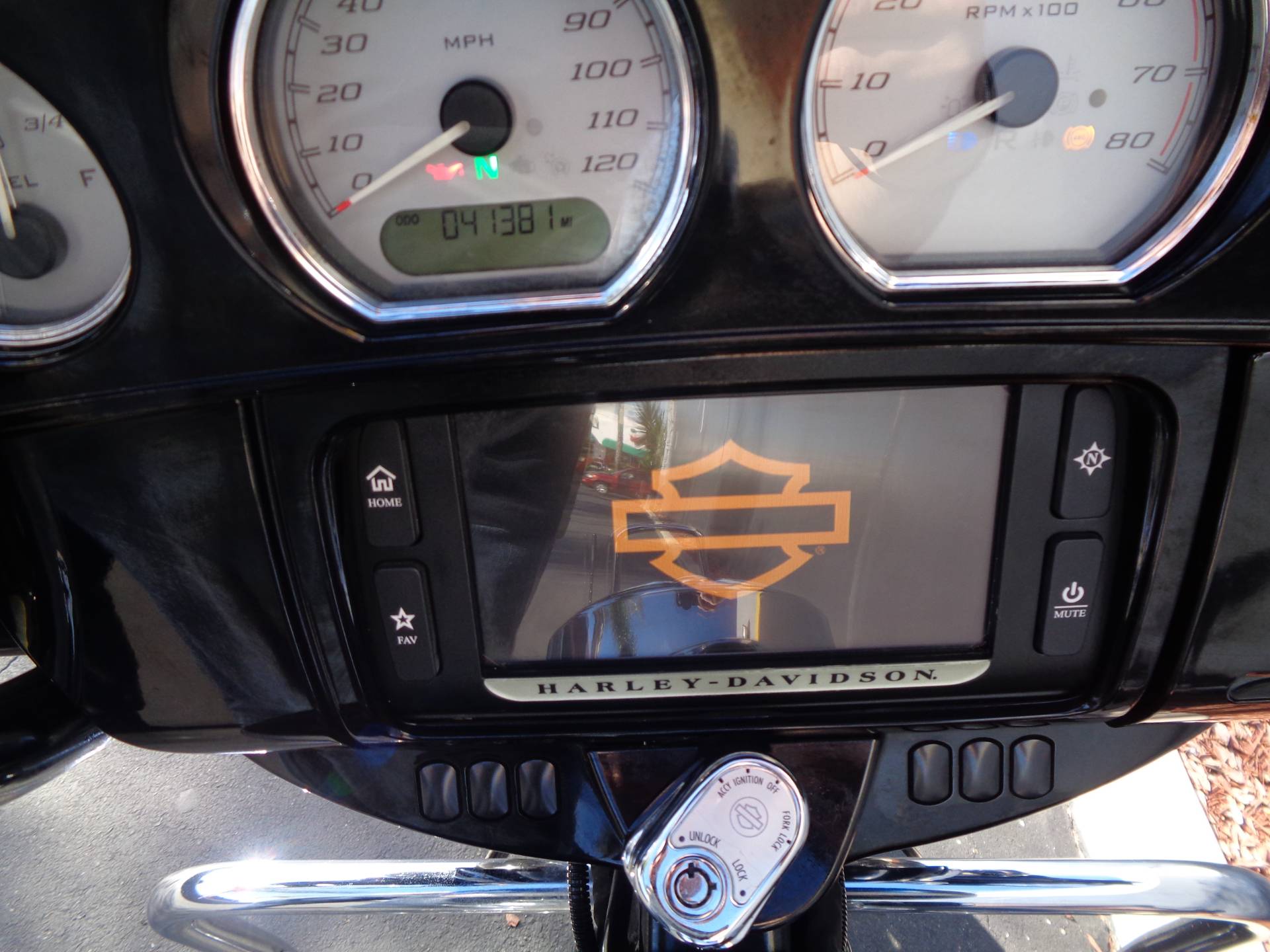2014 Harley-Davidson Street Glide® Special in Chula Vista, California - Photo 21