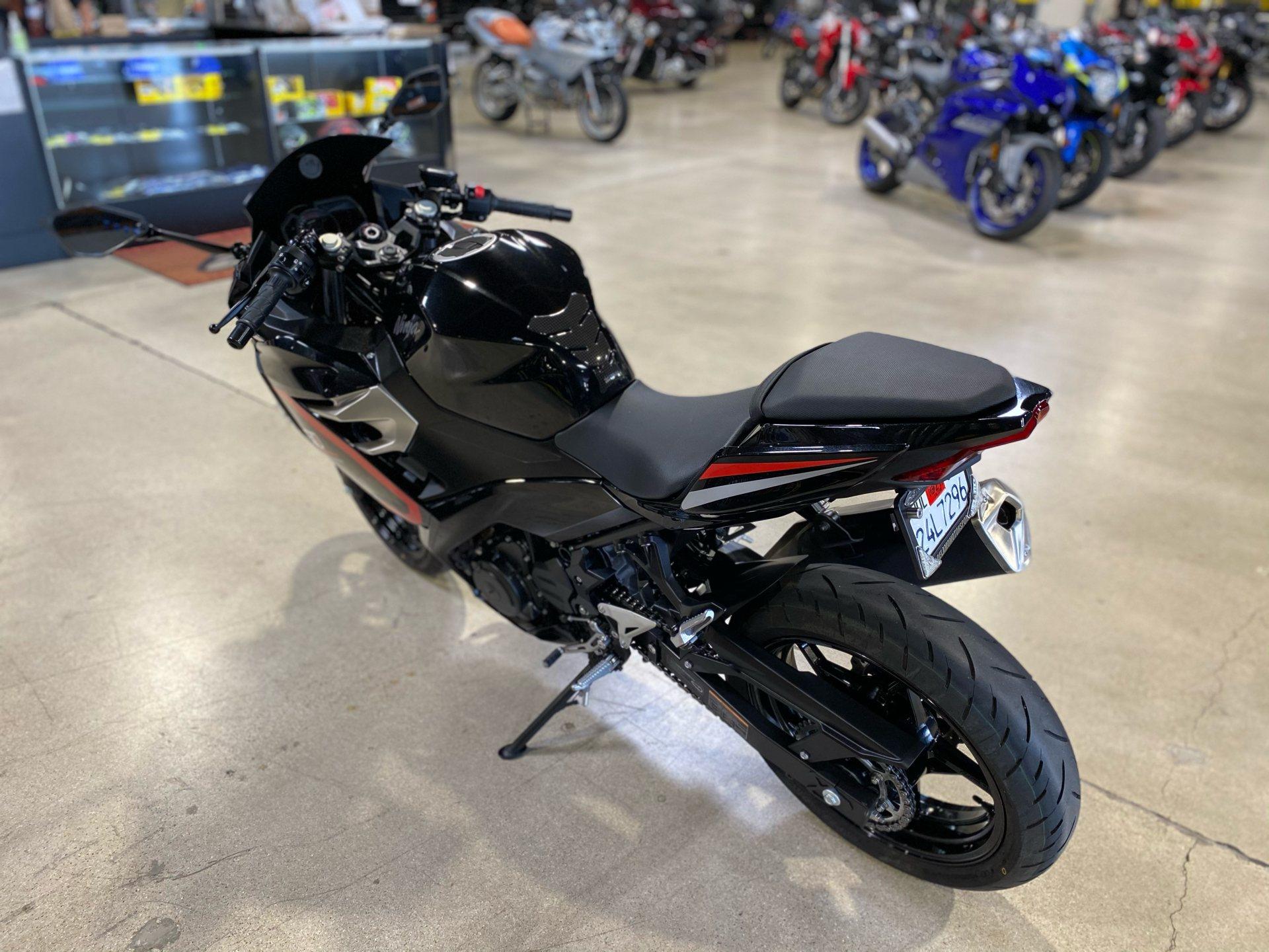 2019 Kawasaki Ninja 400 ABS in Chula Vista, California - Photo 6