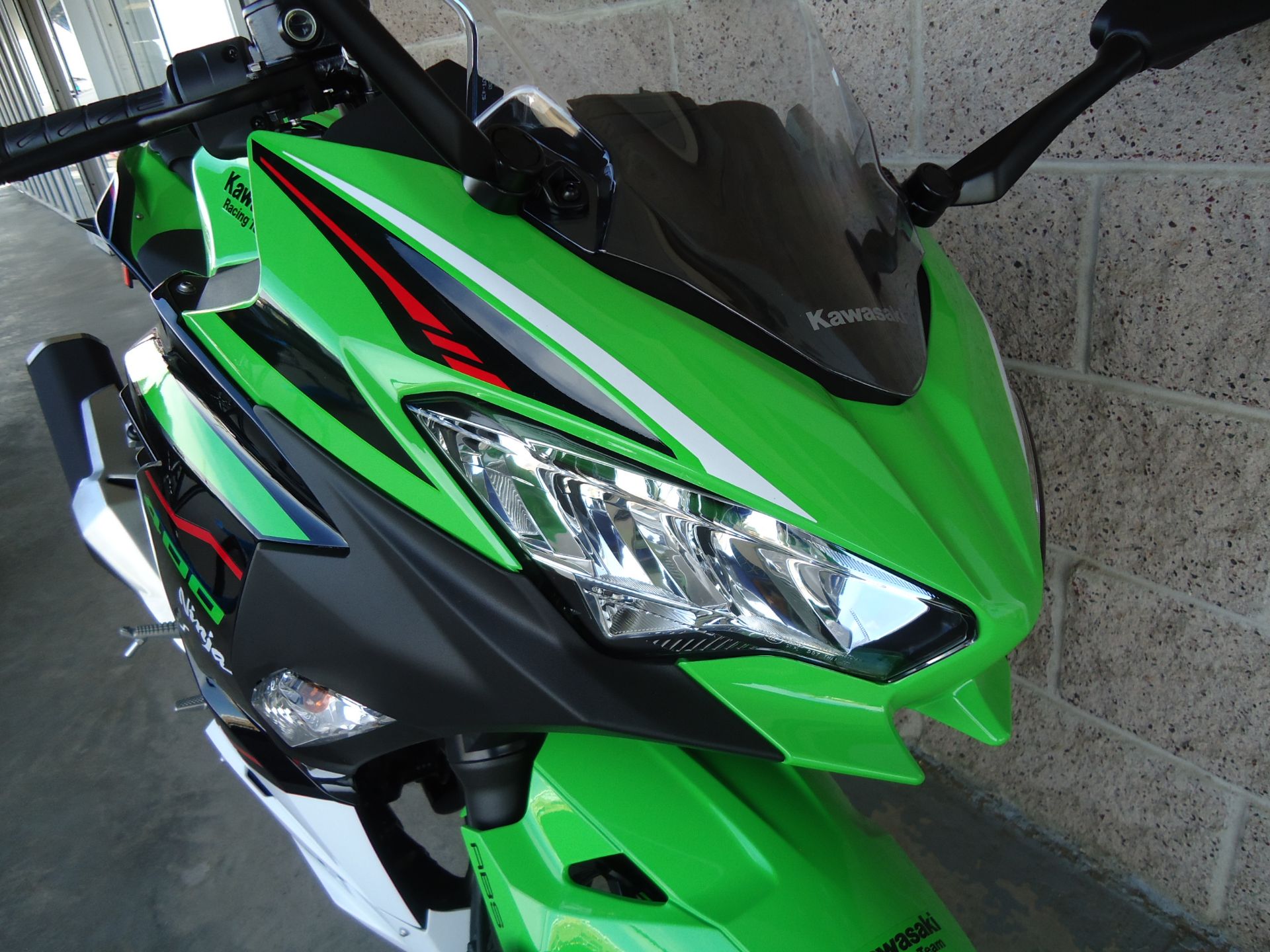 2022 Kawasaki Ninja 400 ABS KRT Edition in Denver, Colorado - Photo 3