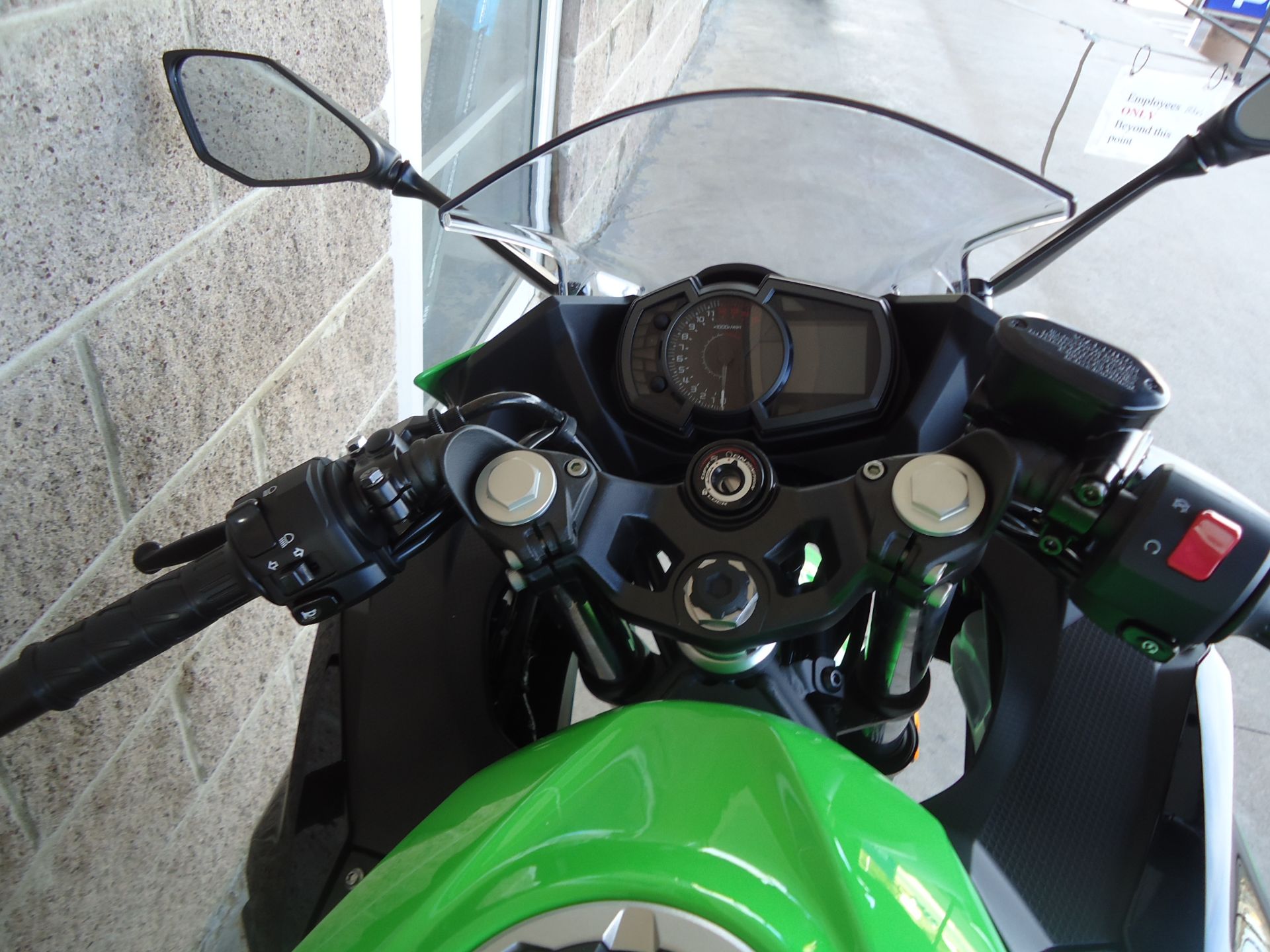 2022 Kawasaki Ninja 400 ABS KRT Edition in Denver, Colorado - Photo 11