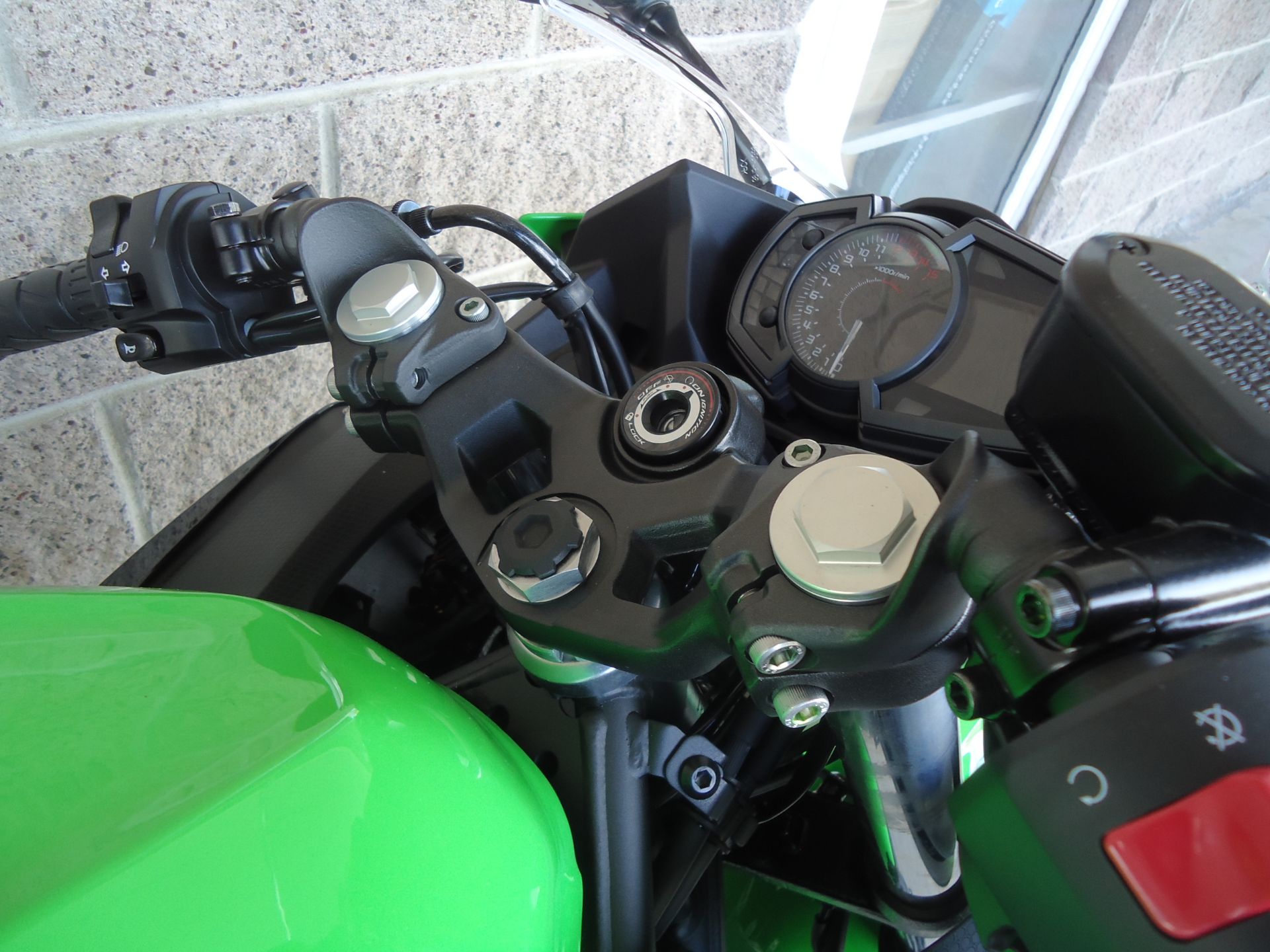 2022 Kawasaki Ninja 400 ABS KRT Edition in Denver, Colorado - Photo 12