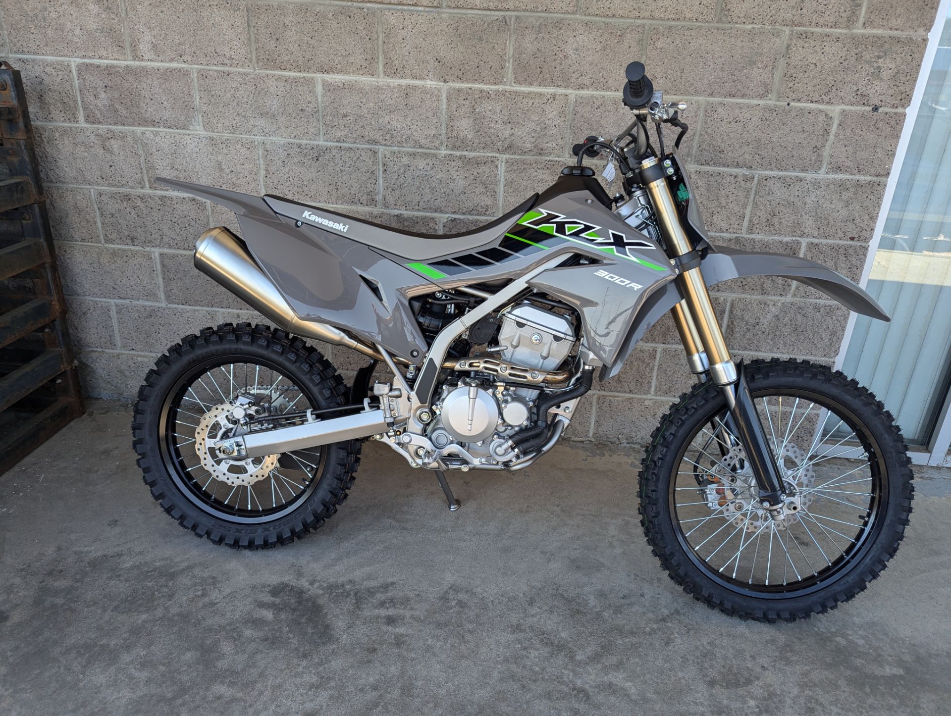 2025 Kawasaki KLX 300R in Denver, Colorado - Photo 2