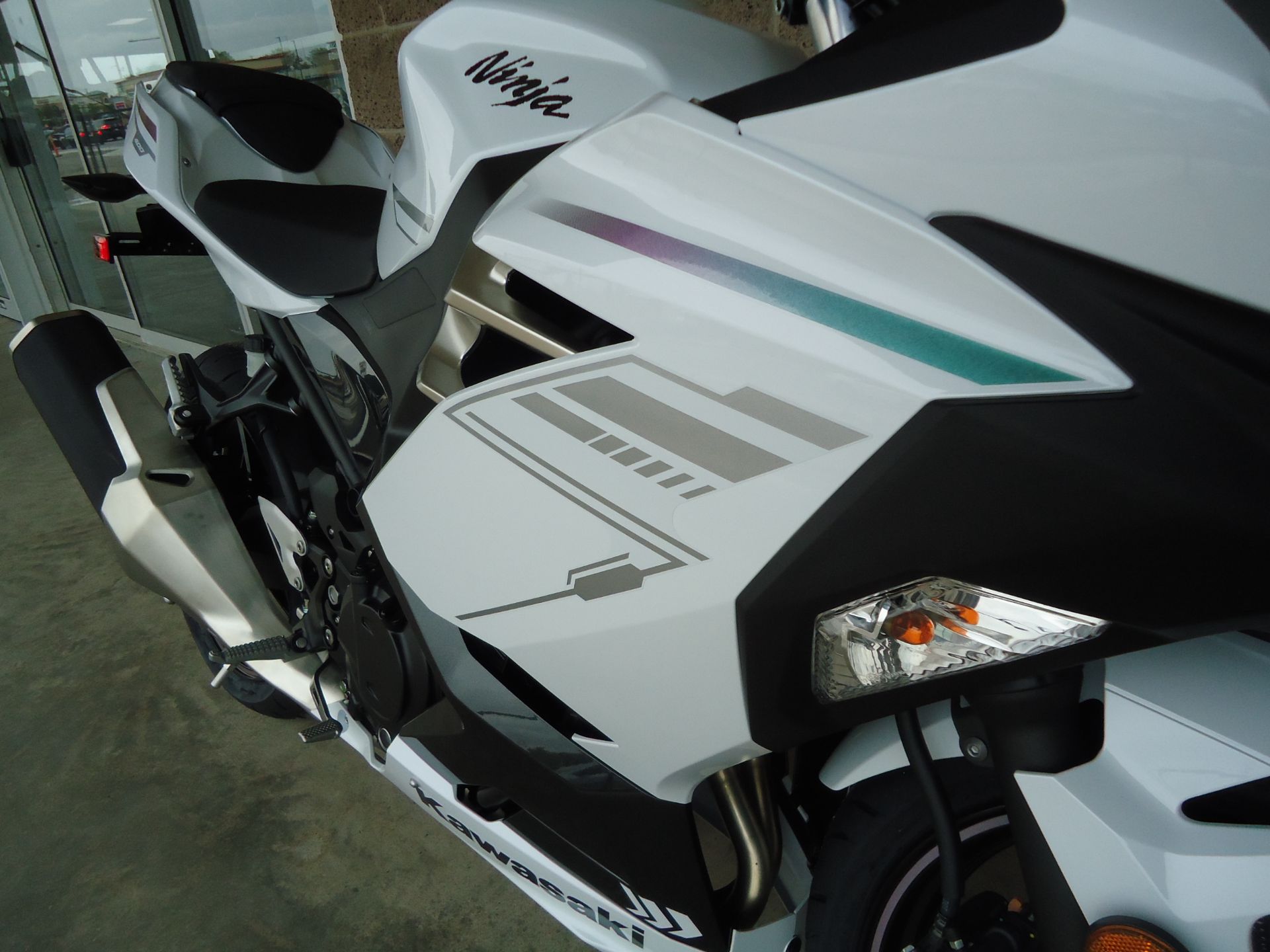 2023 Kawasaki Ninja 400 in Denver, Colorado - Photo 5