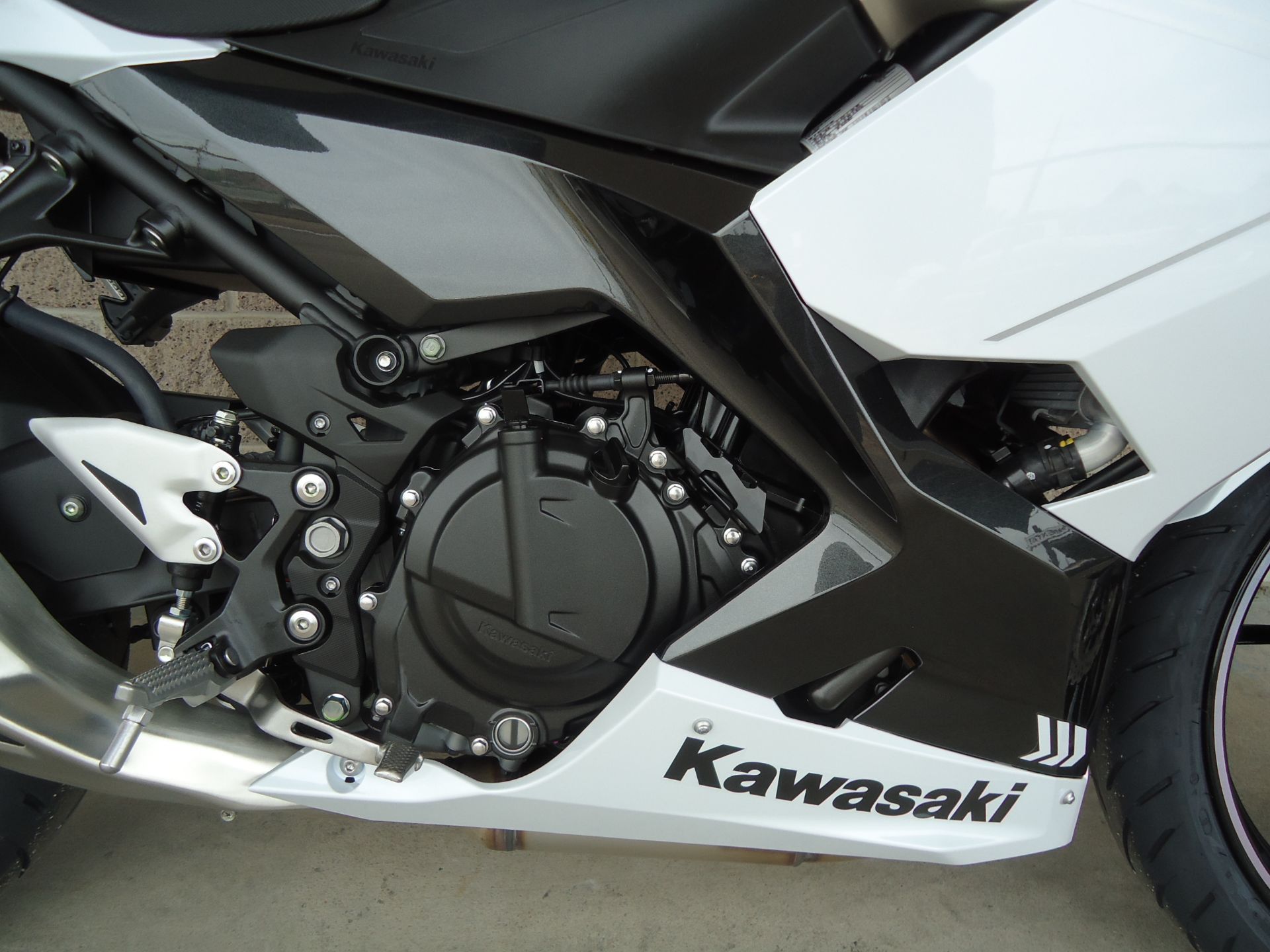 2023 Kawasaki Ninja 400 in Denver, Colorado - Photo 6