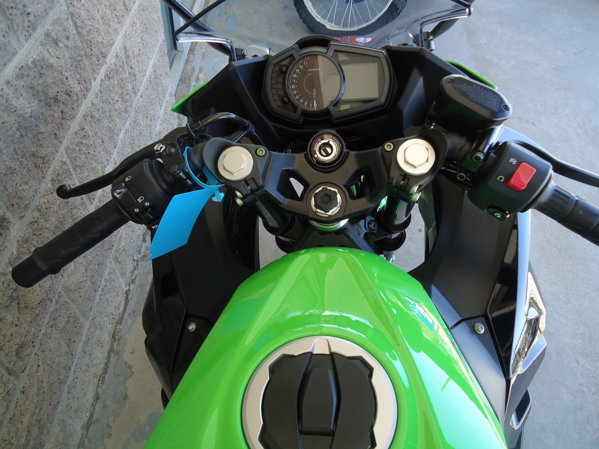 2023 Kawasaki Ninja 400 KRT Edition in Denver, Colorado - Photo 11