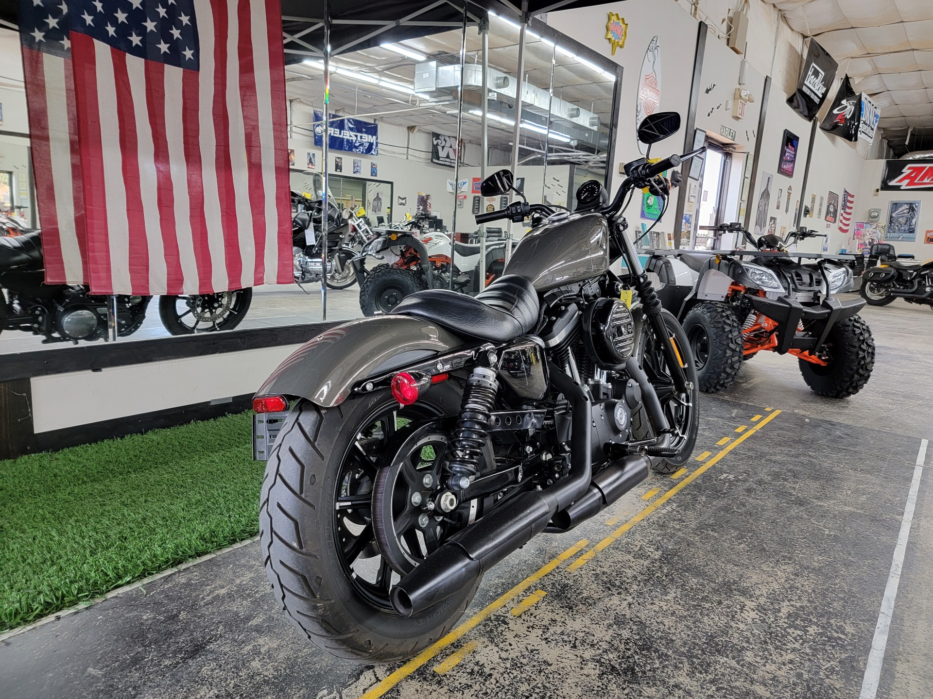 2019 Harley-Davidson Iron 883™ in Blacksburg, South Carolina - Photo 8