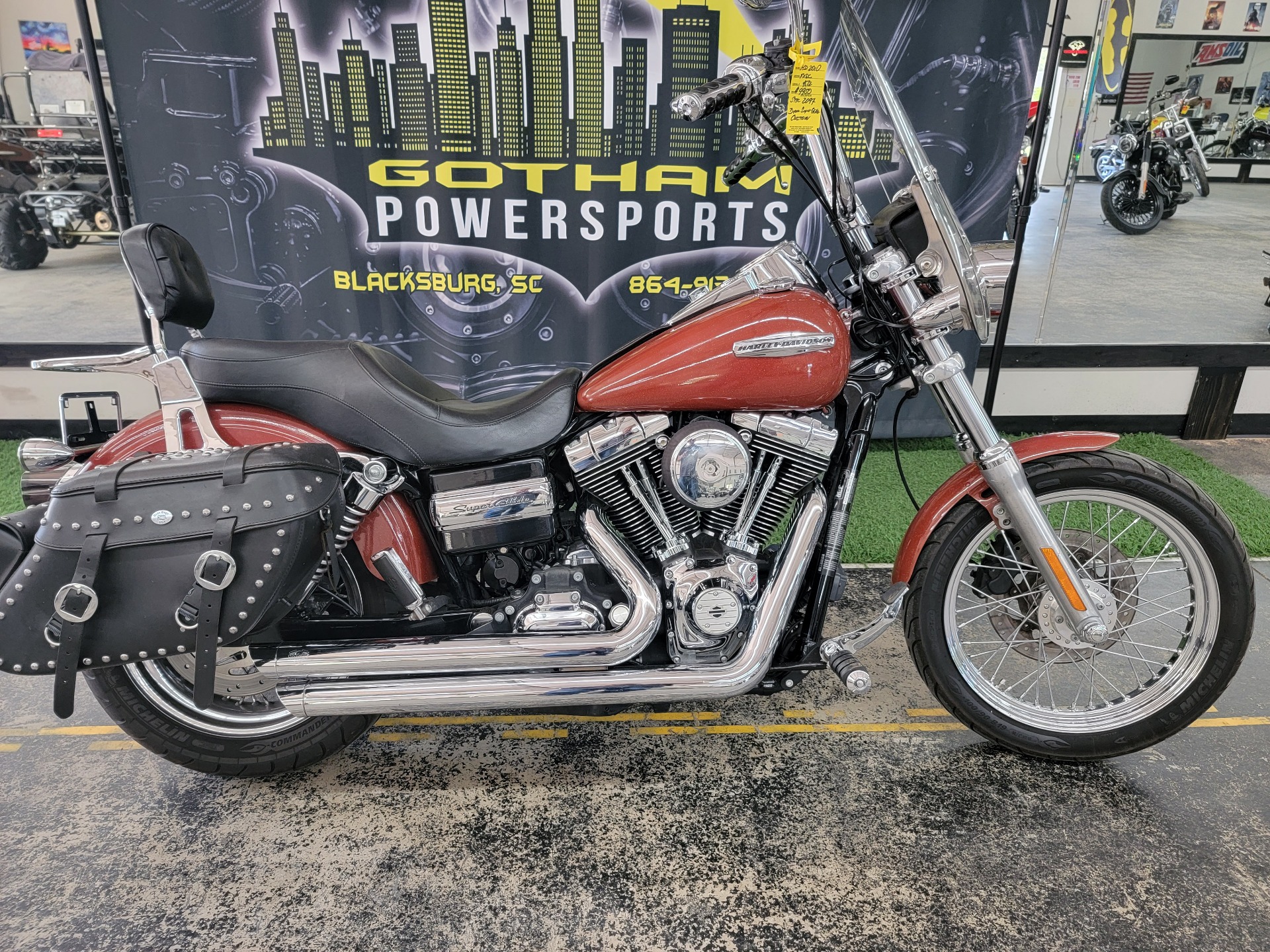 2010 Harley-Davidson Dyna® Super Glide® Custom in Blacksburg, South Carolina - Photo 1