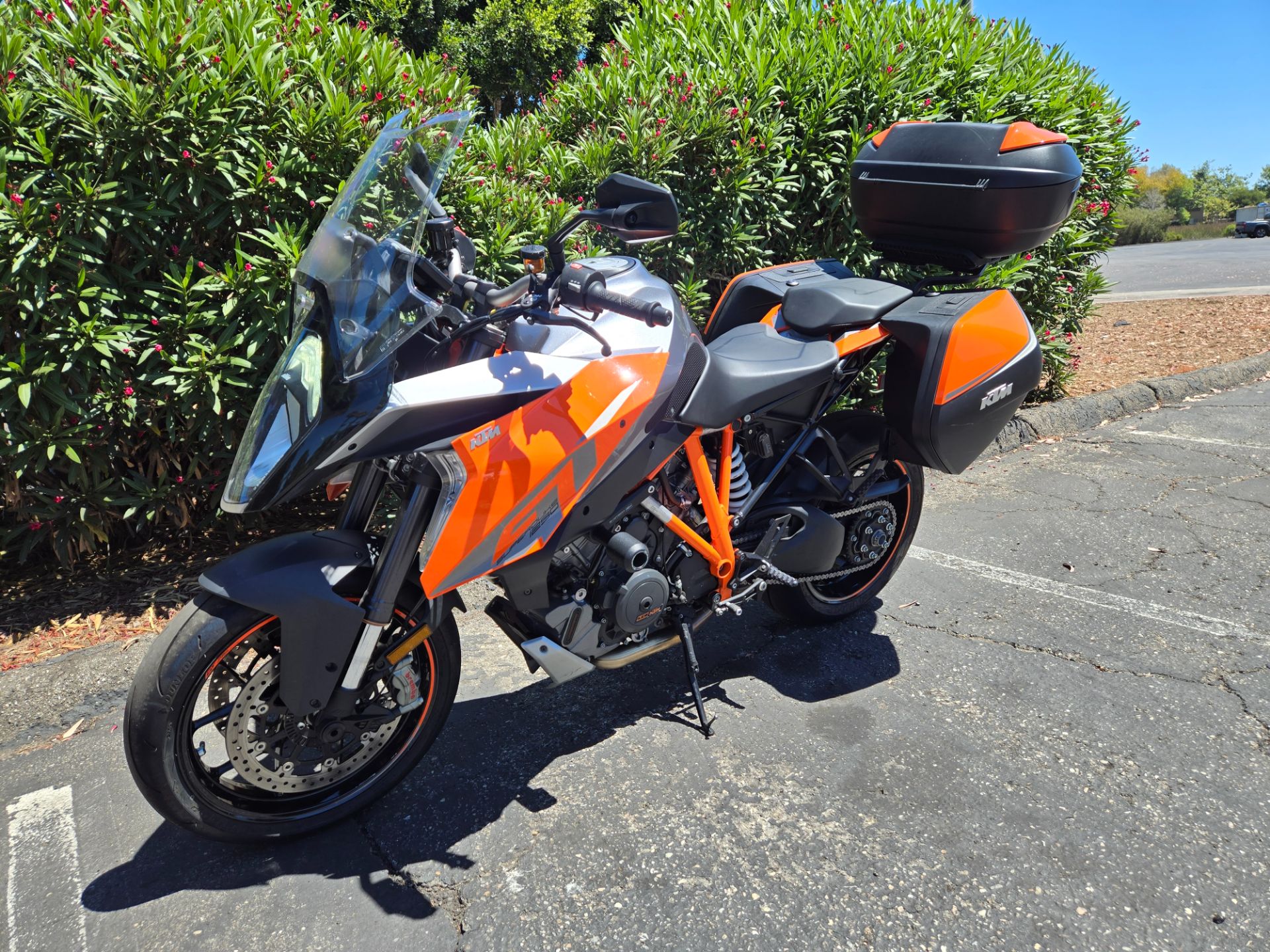 2017 KTM 1290 Super Duke GT in Goleta, California - Photo 3