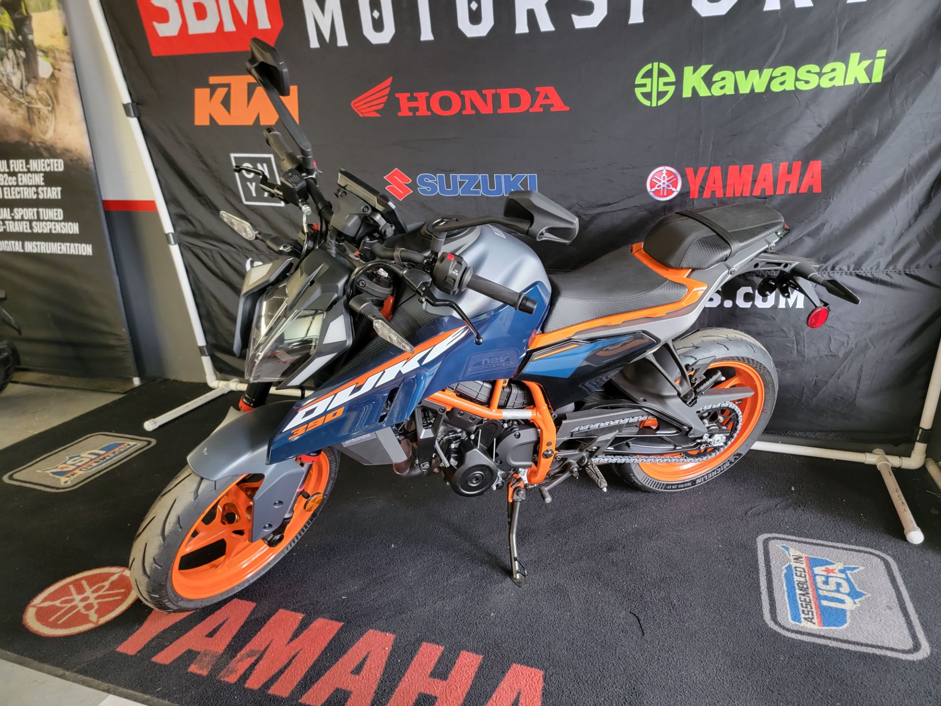 2024 KTM 390 Duke in Goleta, California - Photo 2