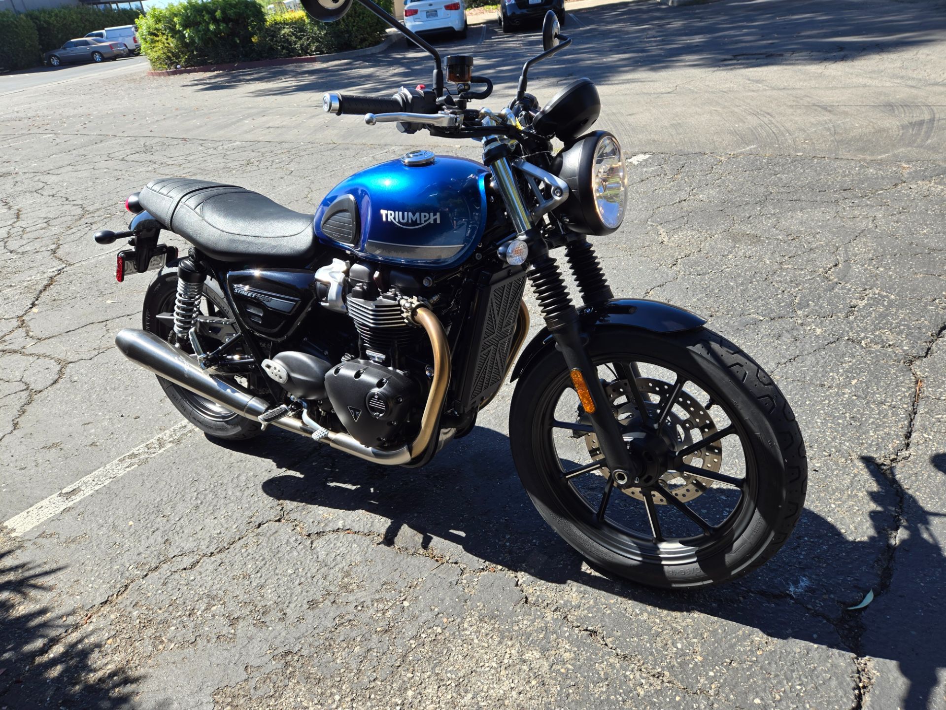 2022 Triumph Street Twin in Goleta, California - Photo 4