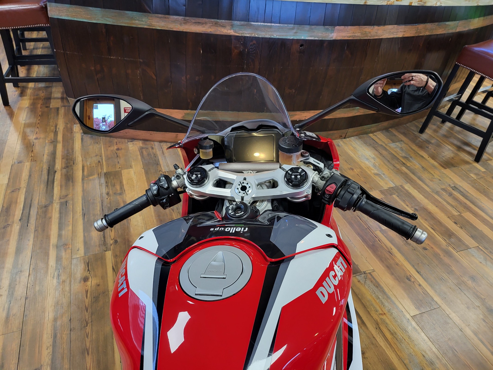 2019 Ducati Panigale V4 in Bartonsville, Pennsylvania - Photo 7