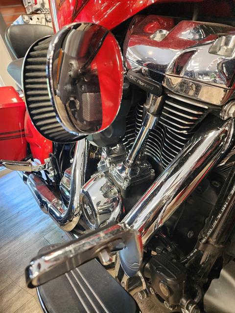 2017 Harley-Davidson Street Glide® Special in Bartonsville, Pennsylvania - Photo 4