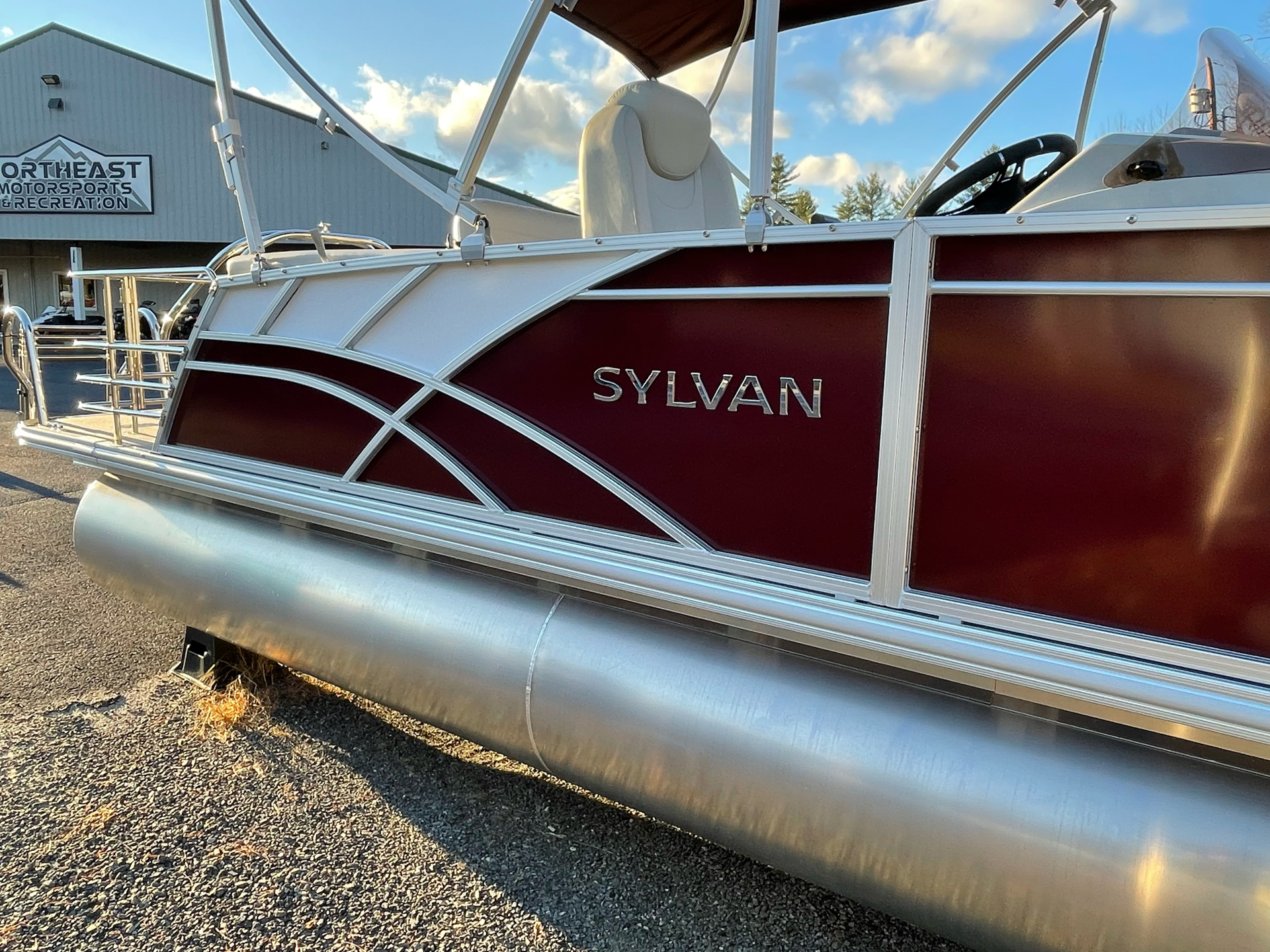 2023 Sylvan 8522 CLZ in Lebanon, Maine - Photo 8