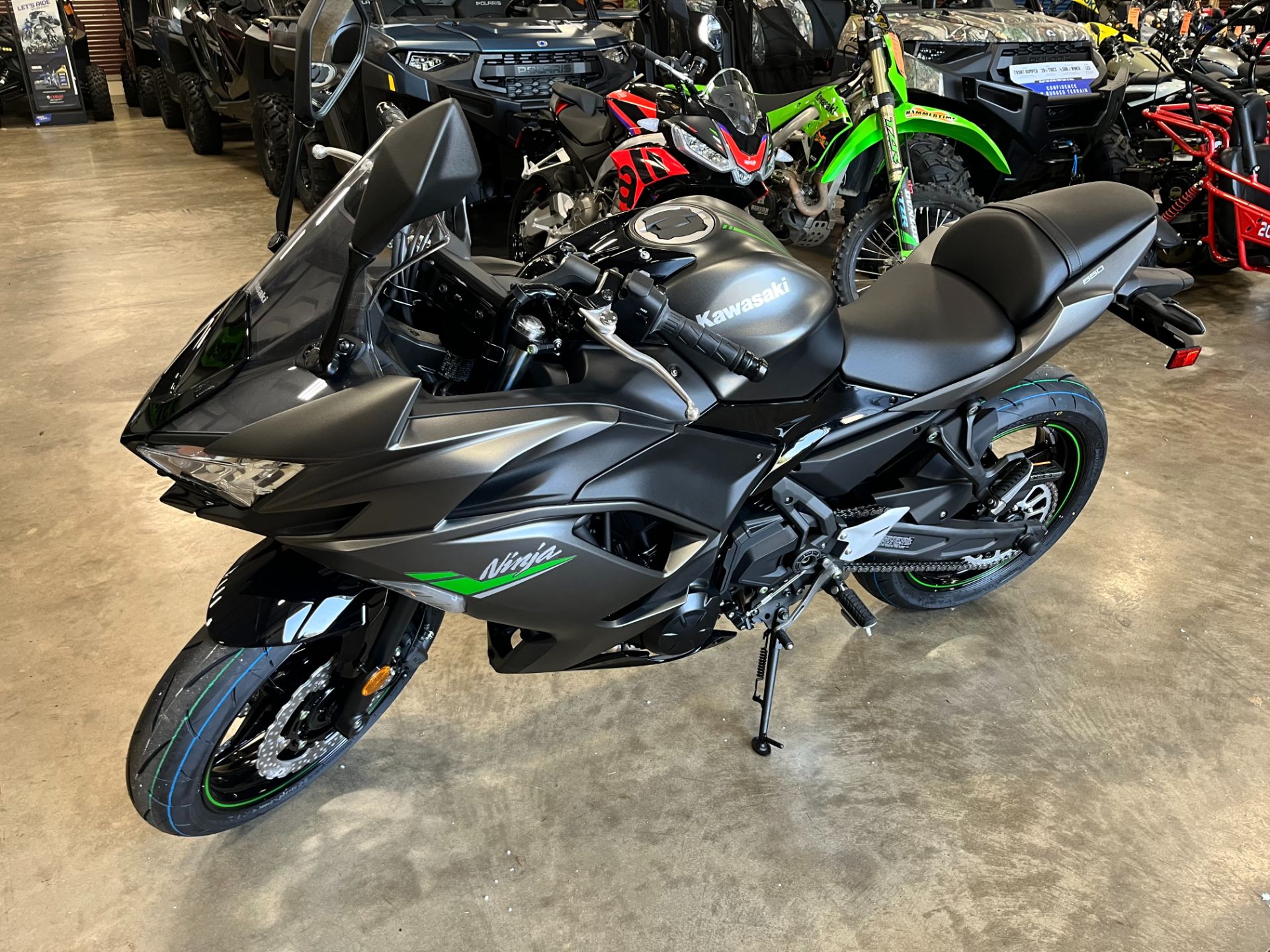 2024 Kawasaki Ninja 650 ABS in Belvidere, Illinois - Photo 5