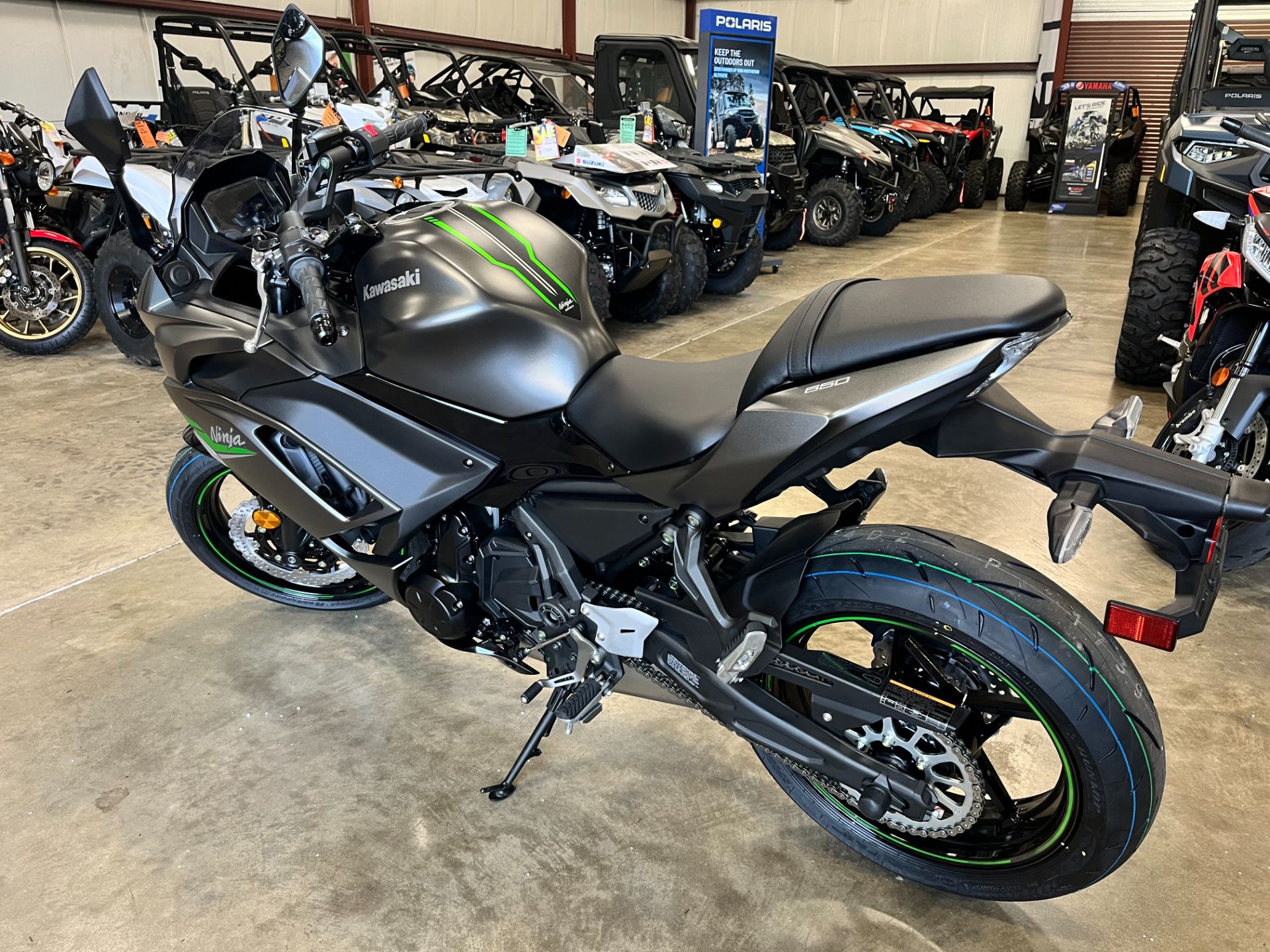 2024 Kawasaki Ninja 650 ABS in Belvidere, Illinois - Photo 6