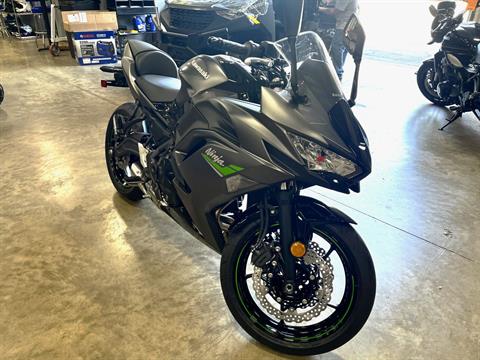 2024 Kawasaki Ninja 650 ABS in Belvidere, Illinois - Photo 2