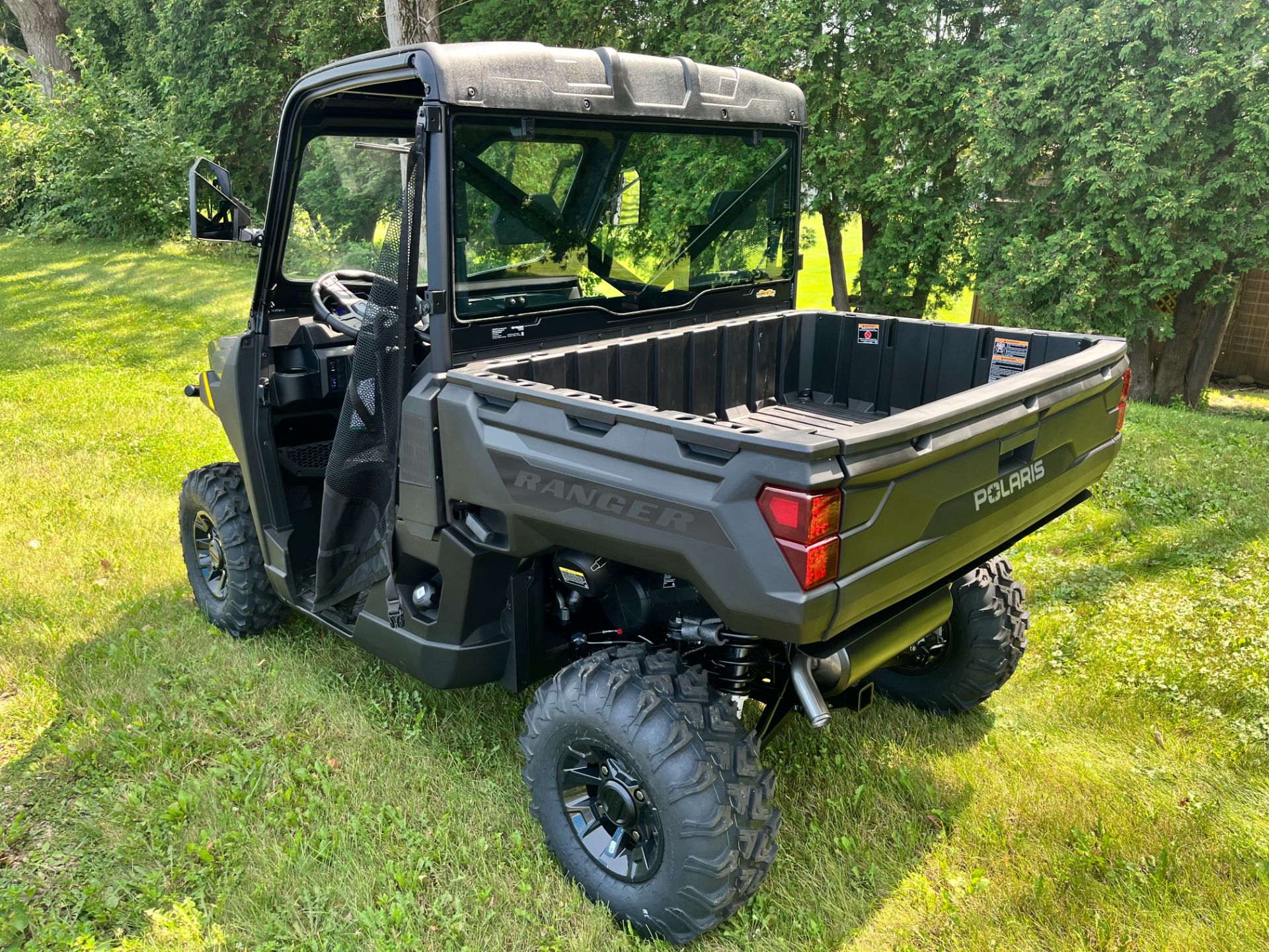 2025 Polaris Ranger 1000 Premium in Belvidere, Illinois - Photo 3