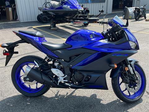 2023 Yamaha YZF-R3 ABS in Belvidere, Illinois - Photo 2