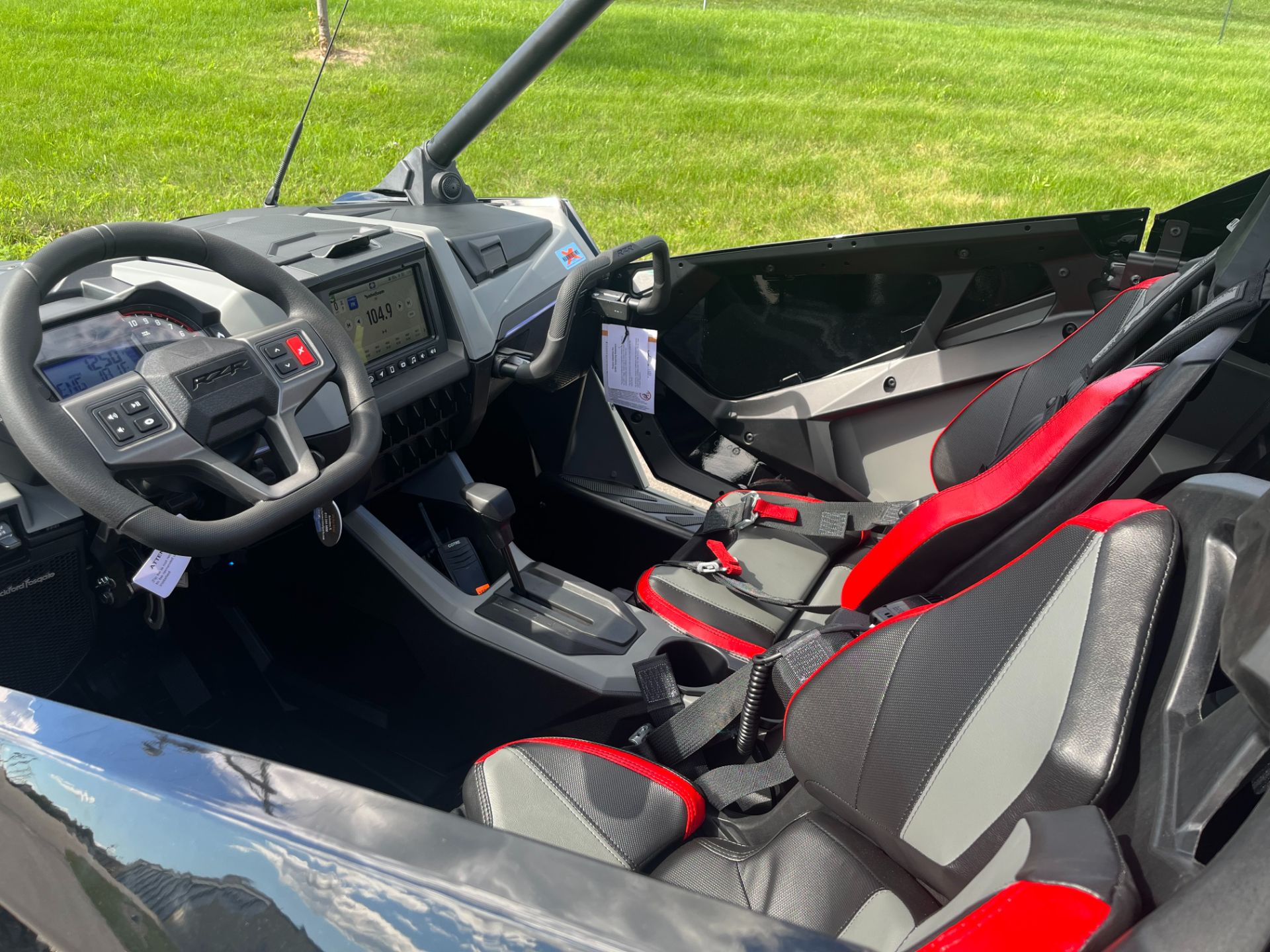 2022 Polaris RZR Turbo R Ultimate in Belvidere, Illinois - Photo 9