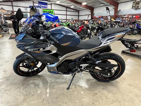 2023 Kawasaki Ninja 400 ABS in Belvidere, Illinois - Photo 4