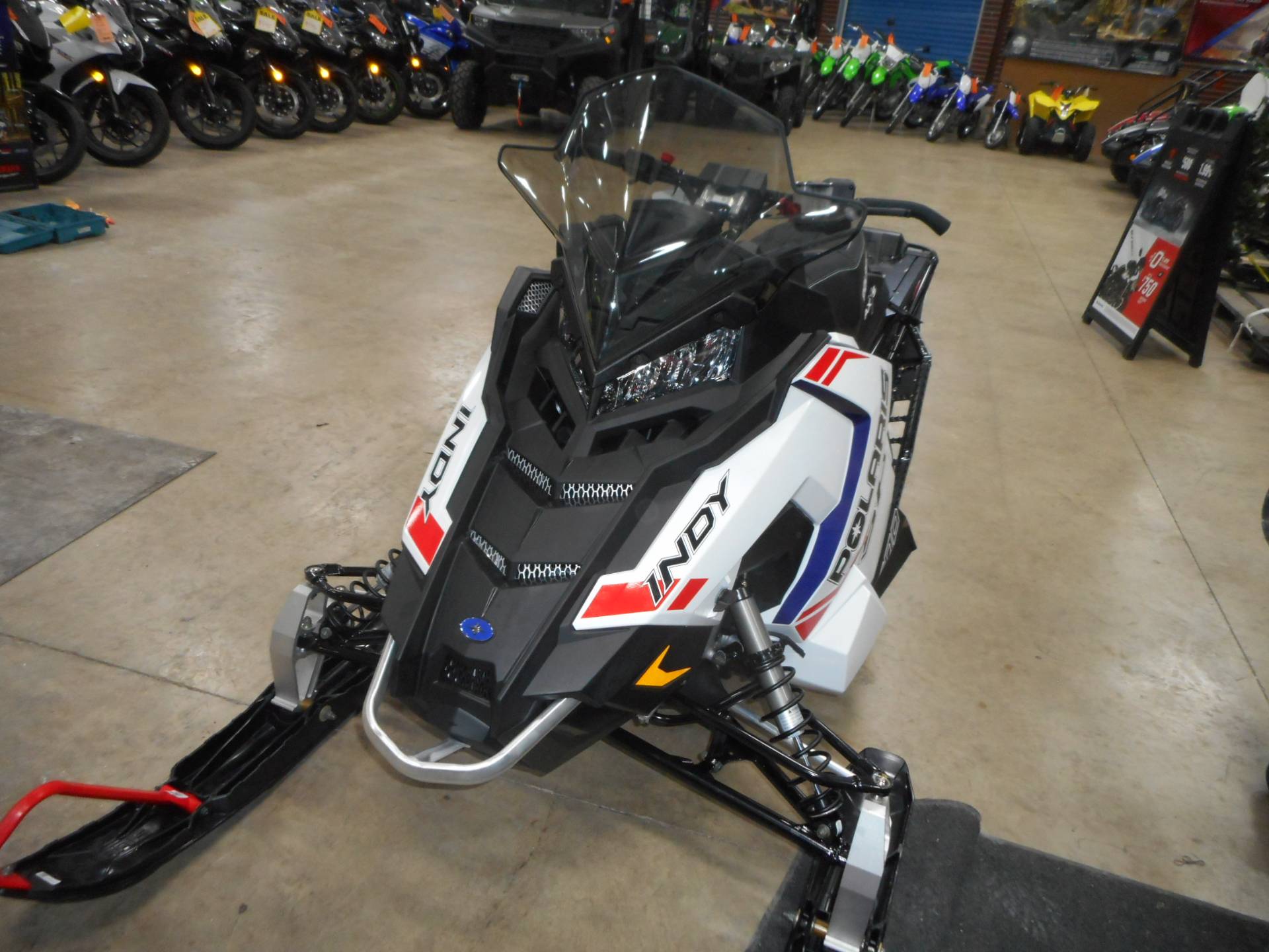 New Polaris 600 Indy Sp 137 Es Snowmobiles In Belvidere Il