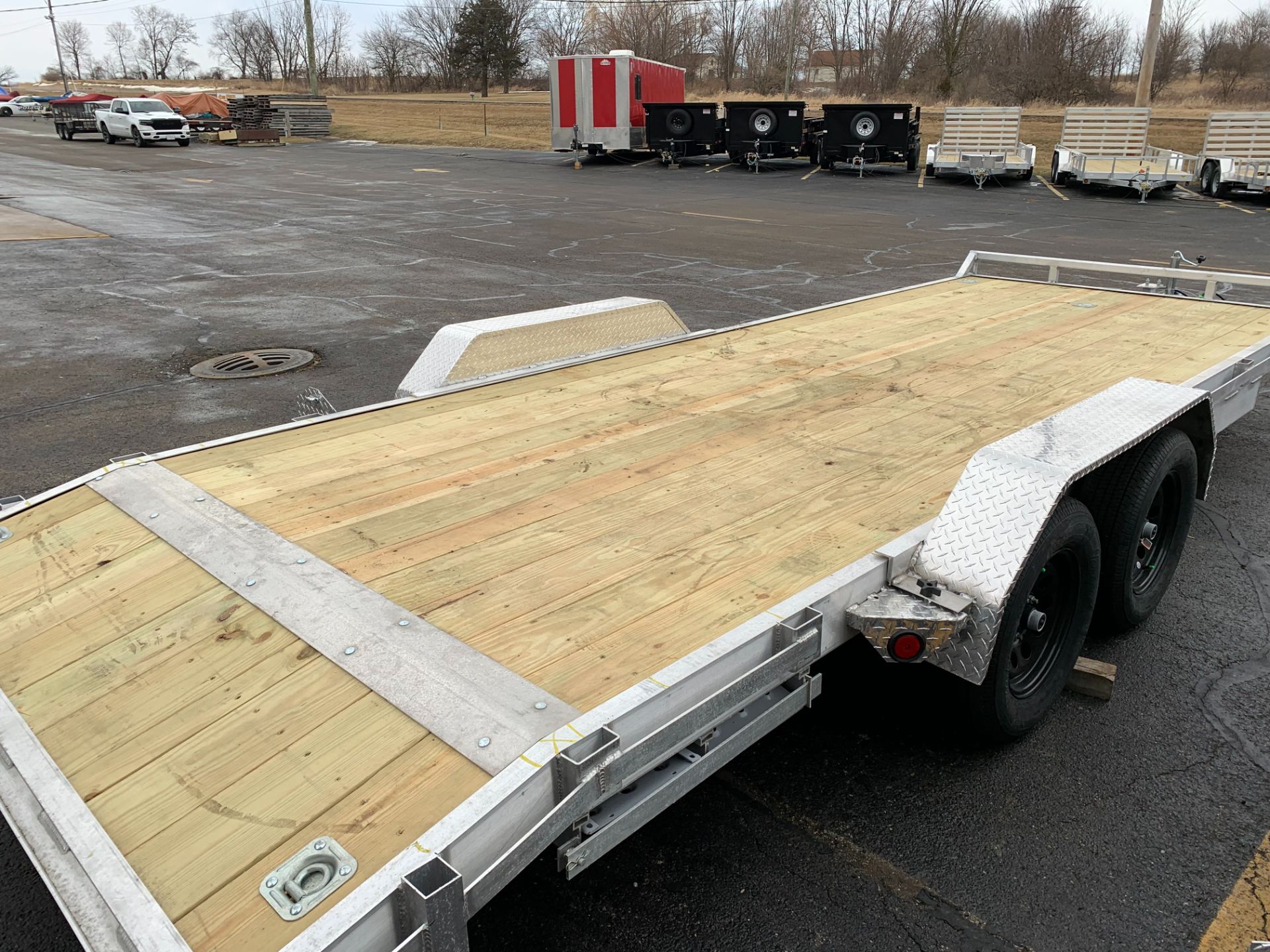2022 Quality Trailers 83x18'- 5k in Belvidere, Illinois - Photo 4