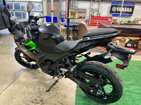 2023 Kawasaki Ninja 400 in Belvidere, Illinois - Photo 2
