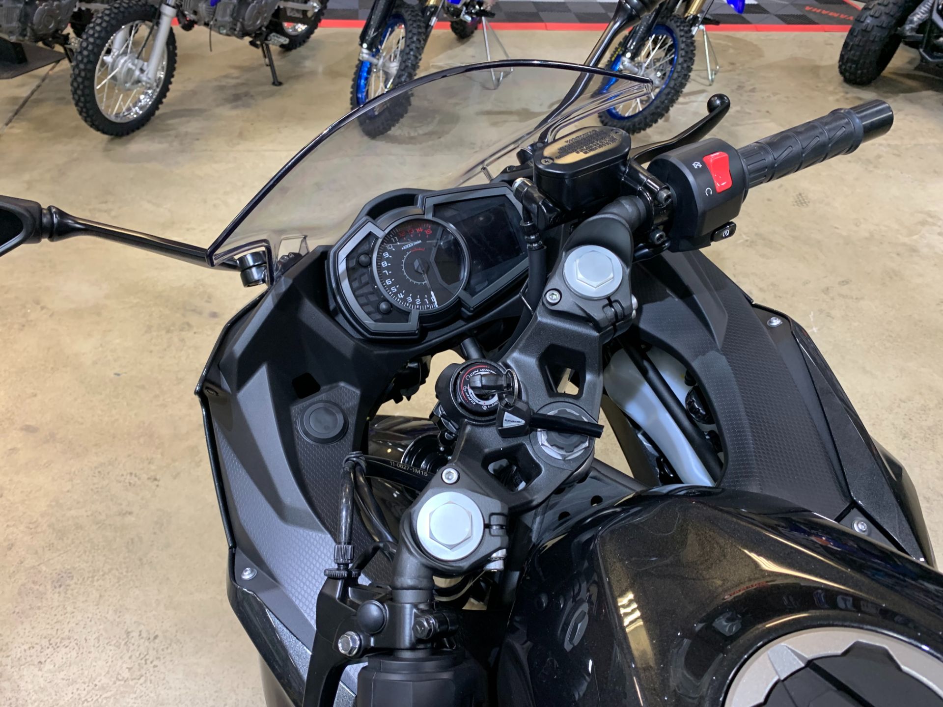 2022 Kawasaki Ninja 400 in Belvidere, Illinois - Photo 4