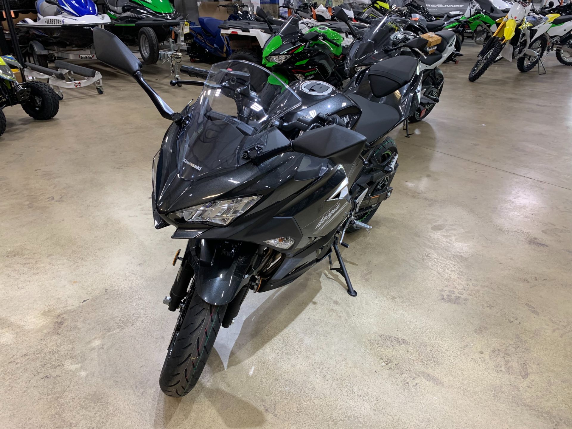 2022 Kawasaki Ninja 400 in Belvidere, Illinois - Photo 6