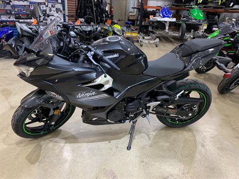 2022 Kawasaki Ninja 400 in Belvidere, Illinois - Photo 3