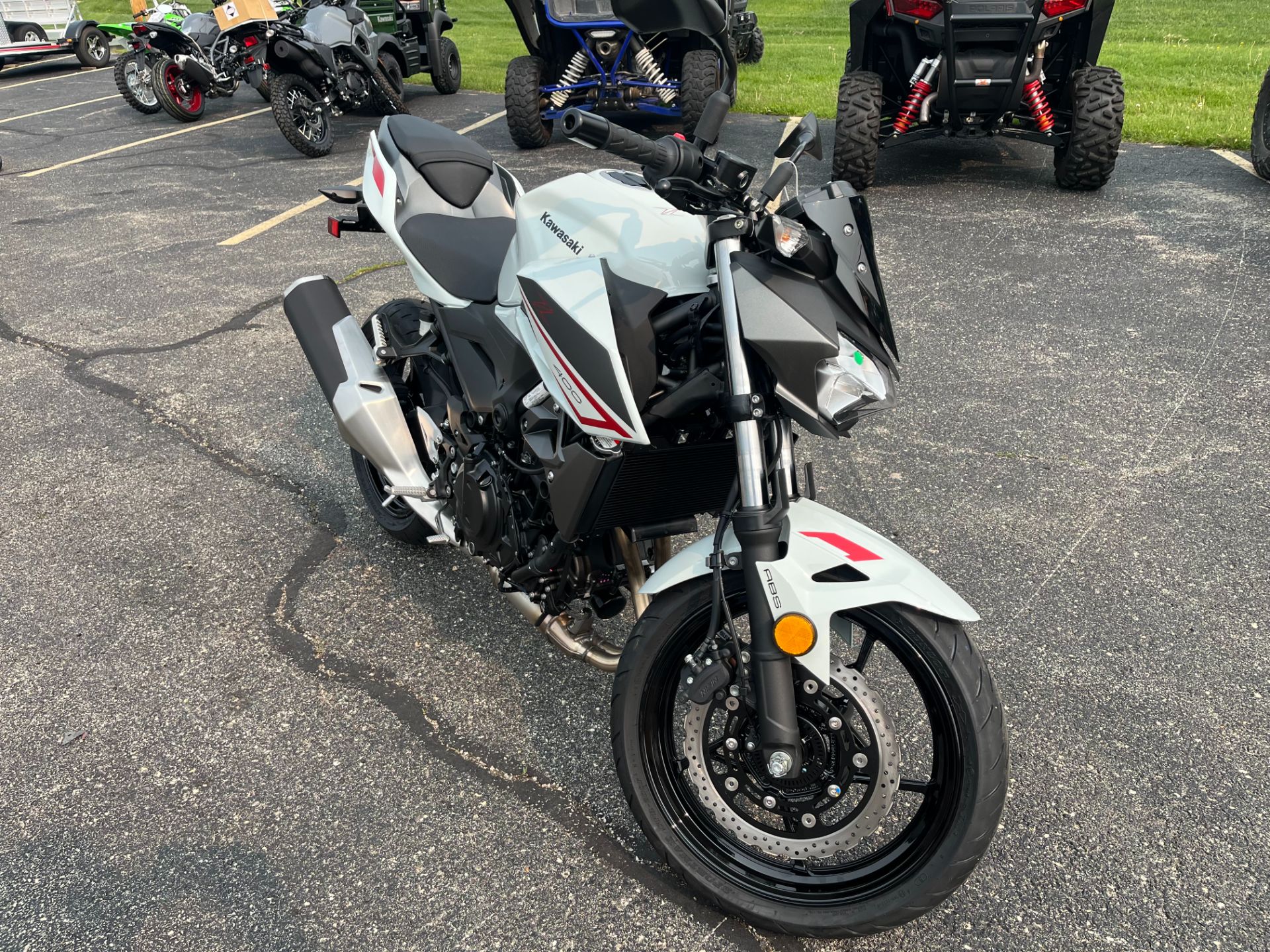 2023 Kawasaki Z400 ABS in Belvidere, Illinois - Photo 3