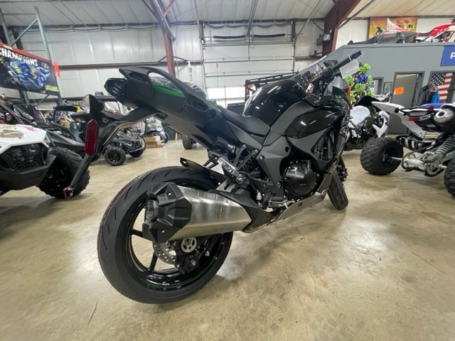2023 Kawasaki Ninja 1000SX in Belvidere, Illinois - Photo 4