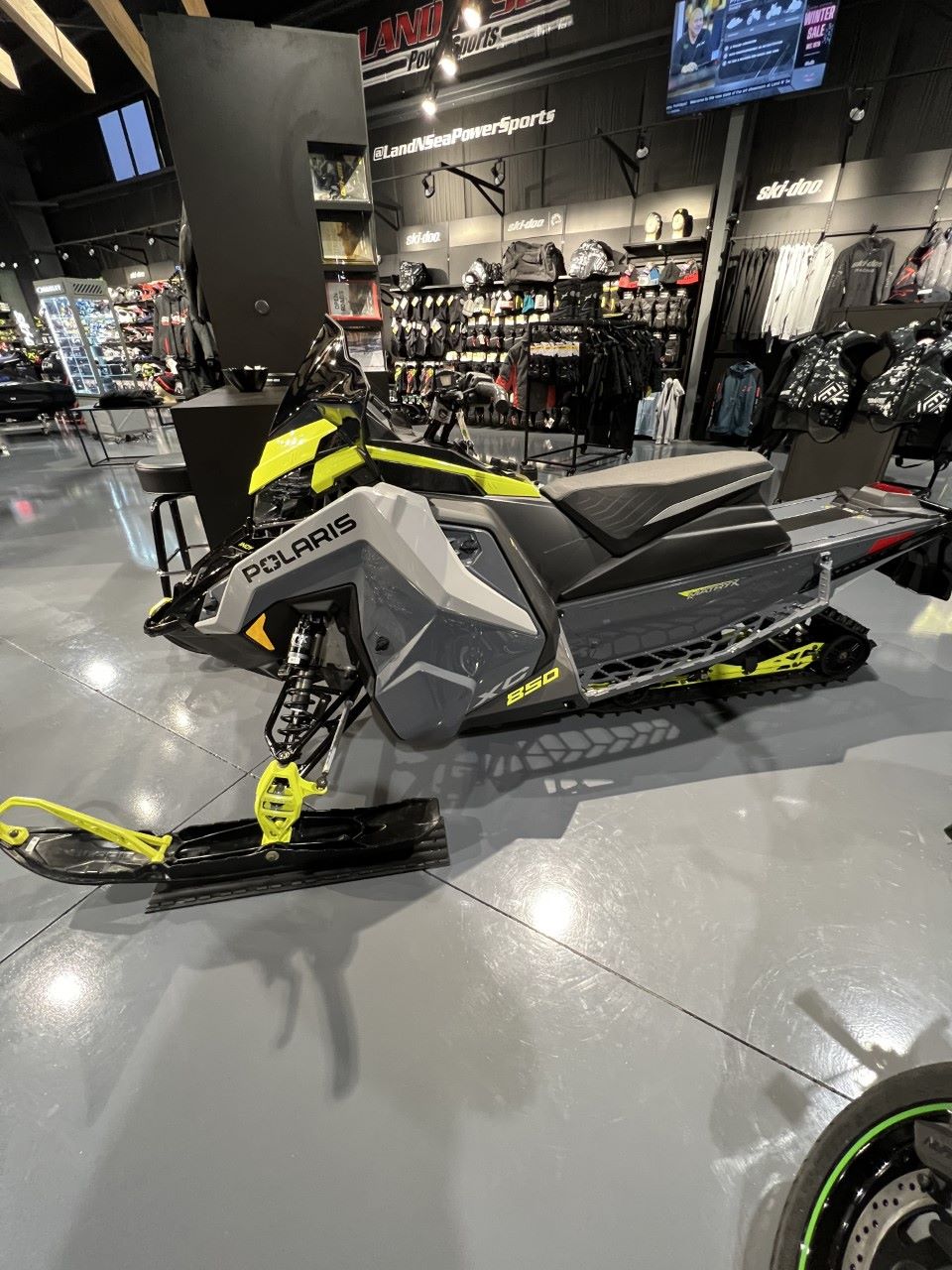 2022 Polaris 850 Indy XC 129 Factory Choice in Waterbury, Connecticut - Photo 2