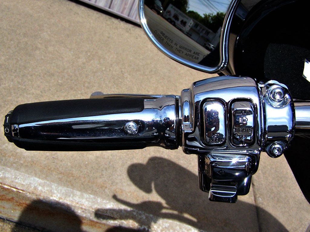 2012 Harley-Davidson Street Glide® in Erie, Pennsylvania - Photo 16