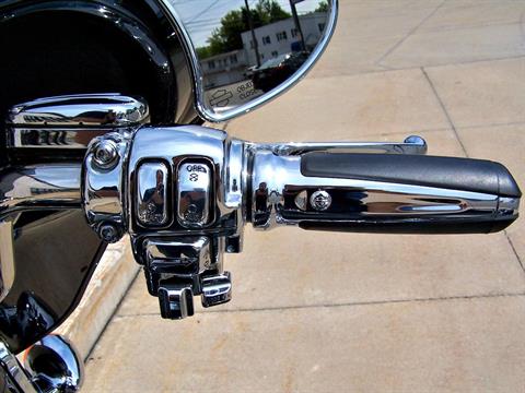 2012 Harley-Davidson Street Glide® in Erie, Pennsylvania - Photo 17