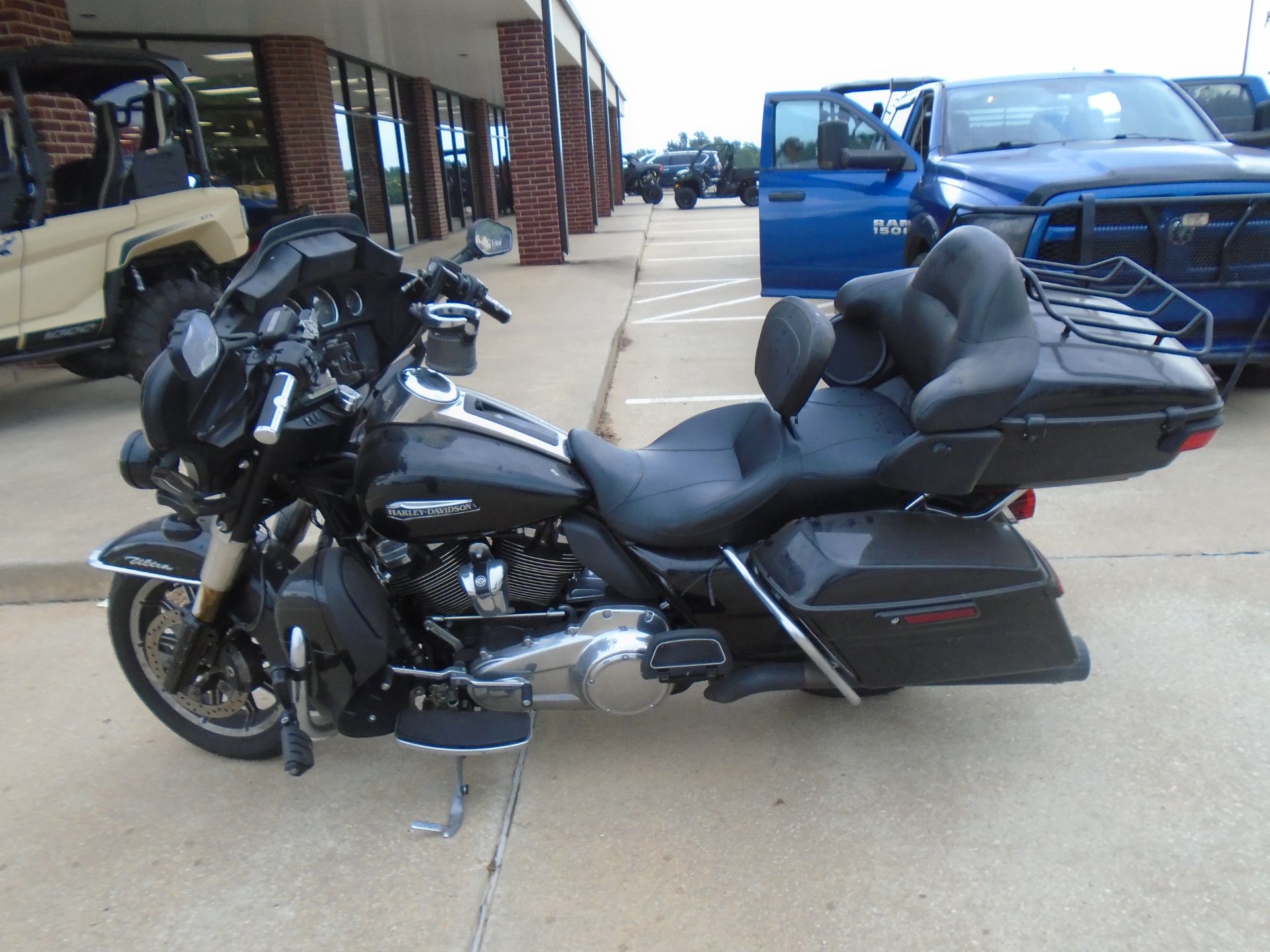 2018 Harley-Davidson Electra Glide® Ultra Classic® in Shawnee, Oklahoma - Photo 2