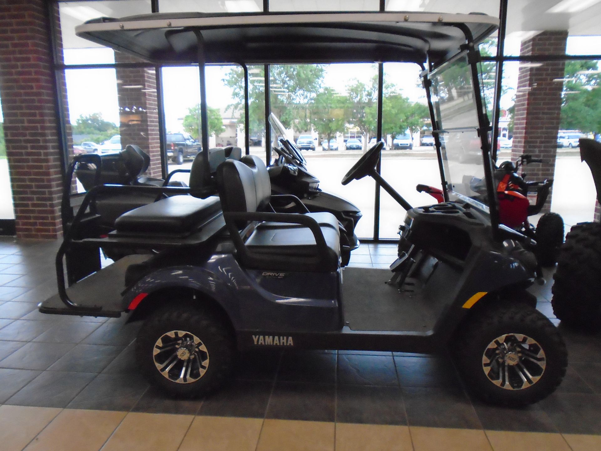 2024 Yamaha Drive2 PTV QuieTech EFI in Shawnee, Oklahoma - Photo 2