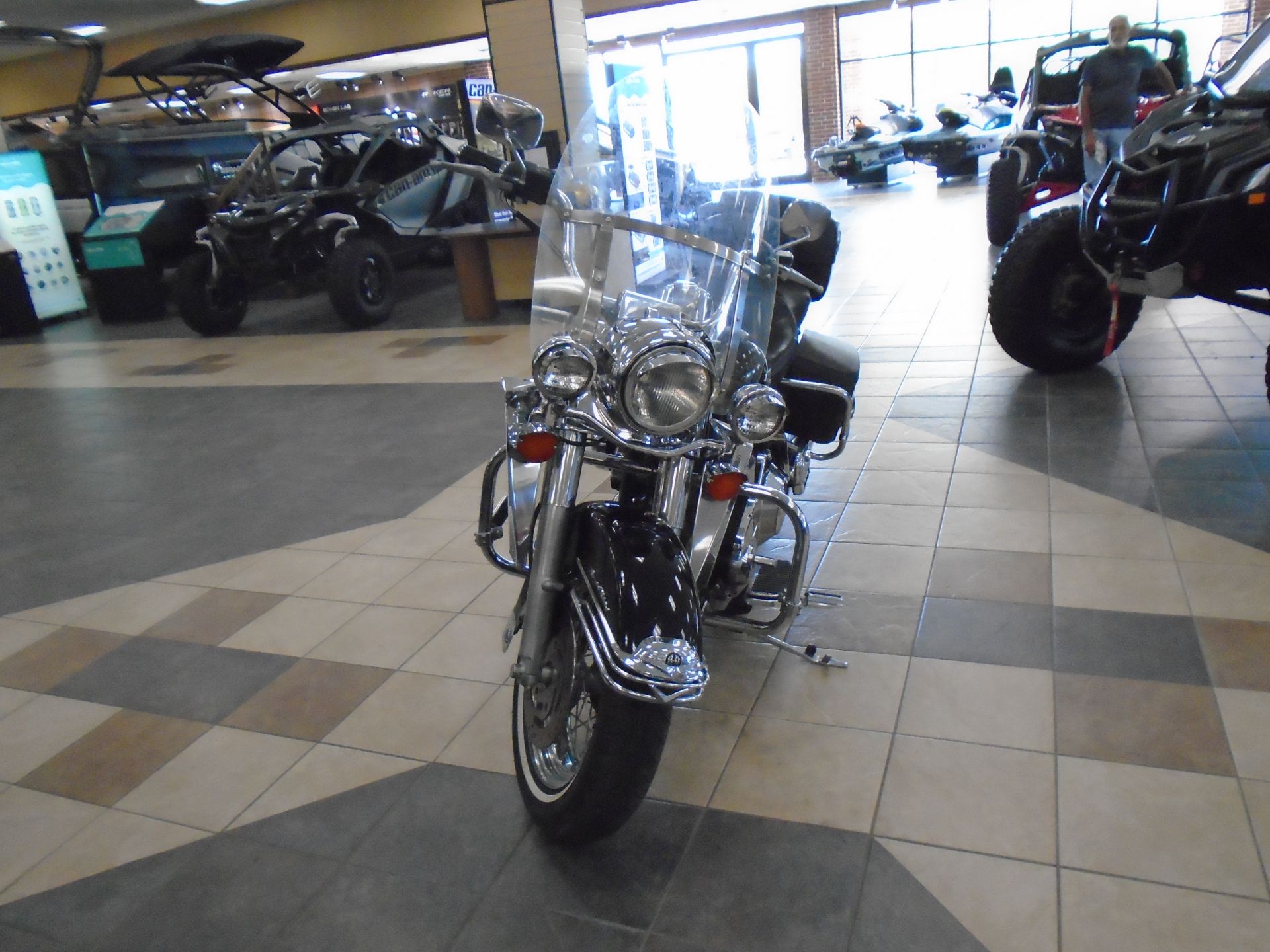 2002 Harley-Davidson FLHR/FLHRI Road King® in Shawnee, Oklahoma - Photo 2