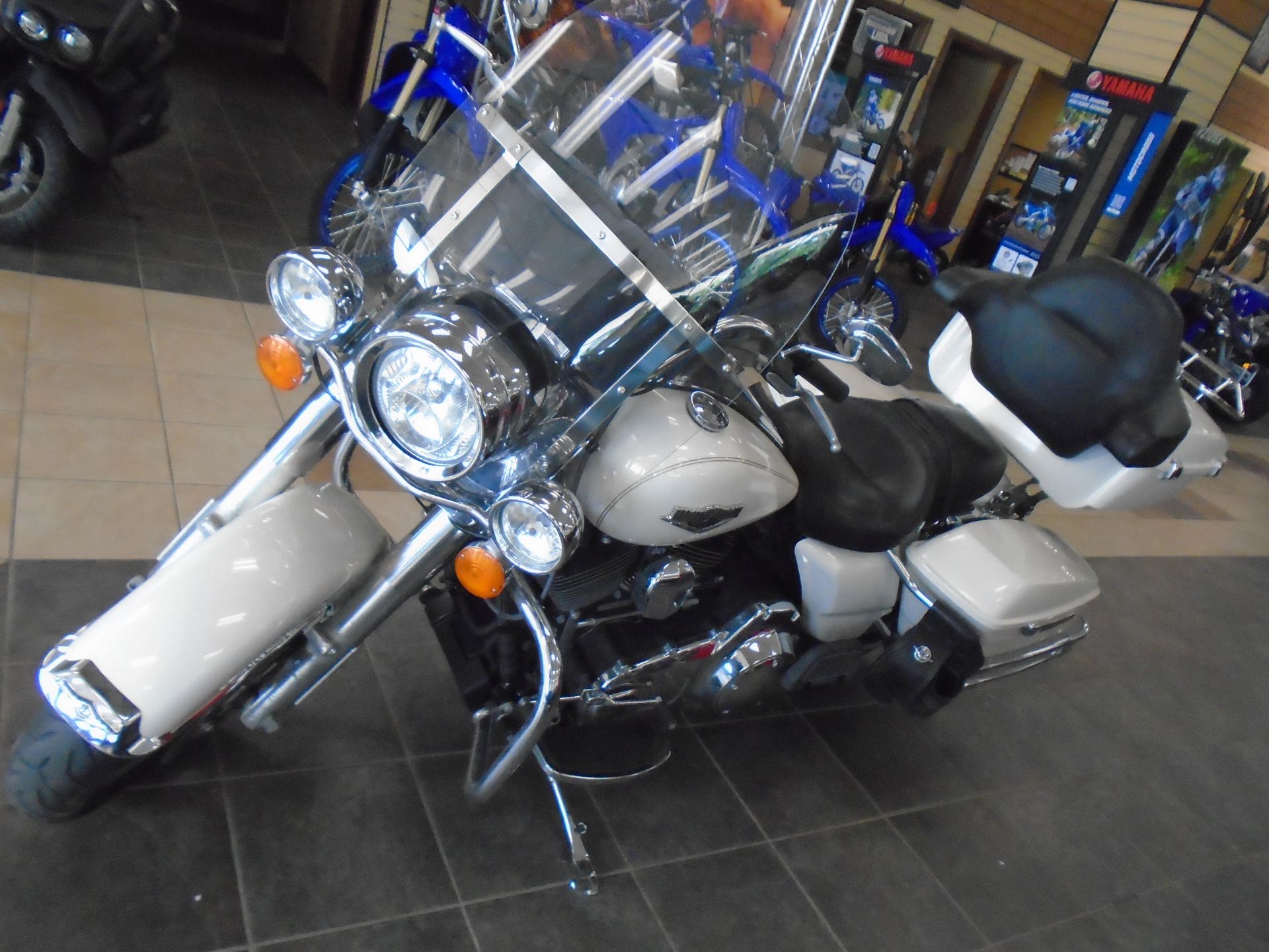 2015 Harley-Davidson Road King® in Shawnee, Oklahoma - Photo 3