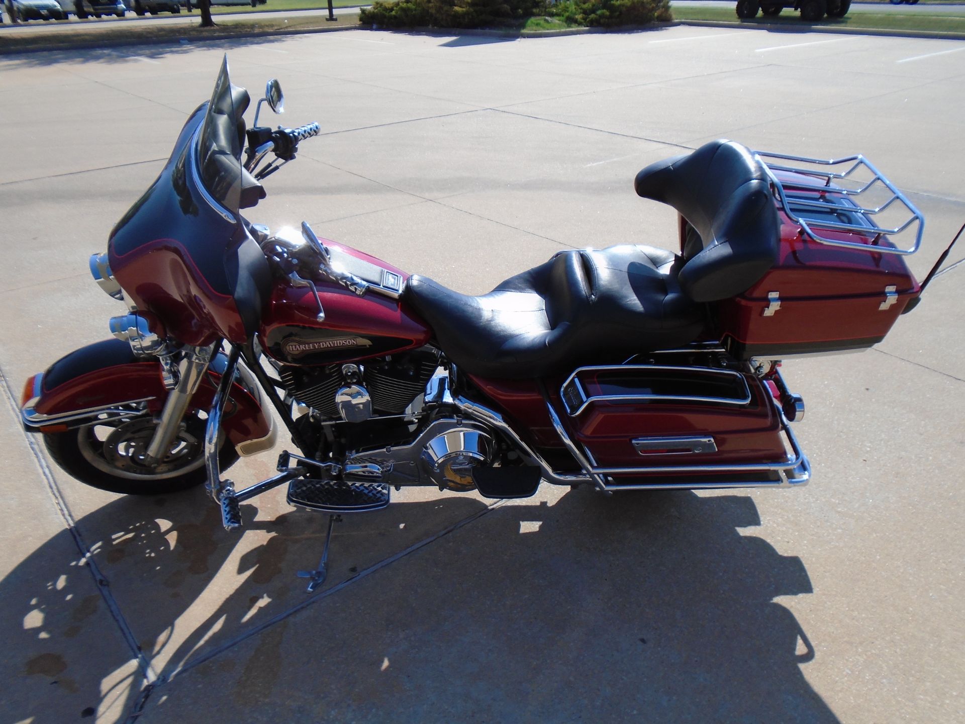 2005 Harley-Davidson FLHTC/FLHTCI Electra Glide® Classic in Shawnee, Oklahoma - Photo 4