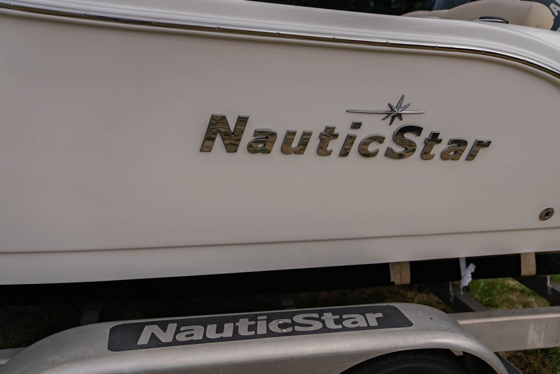 2022 NauticStar 2102 Legacy in Byron, Georgia - Photo 6