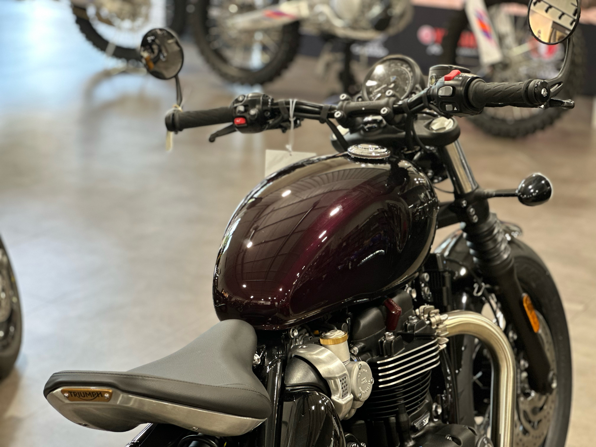 2024 Triumph Bonneville Bobber in Byron, Georgia - Photo 5