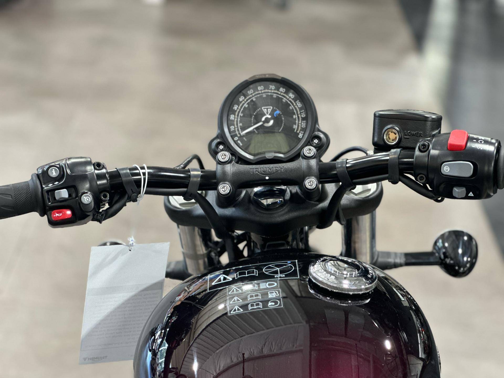 2024 Triumph Bonneville Bobber in Byron, Georgia - Photo 6