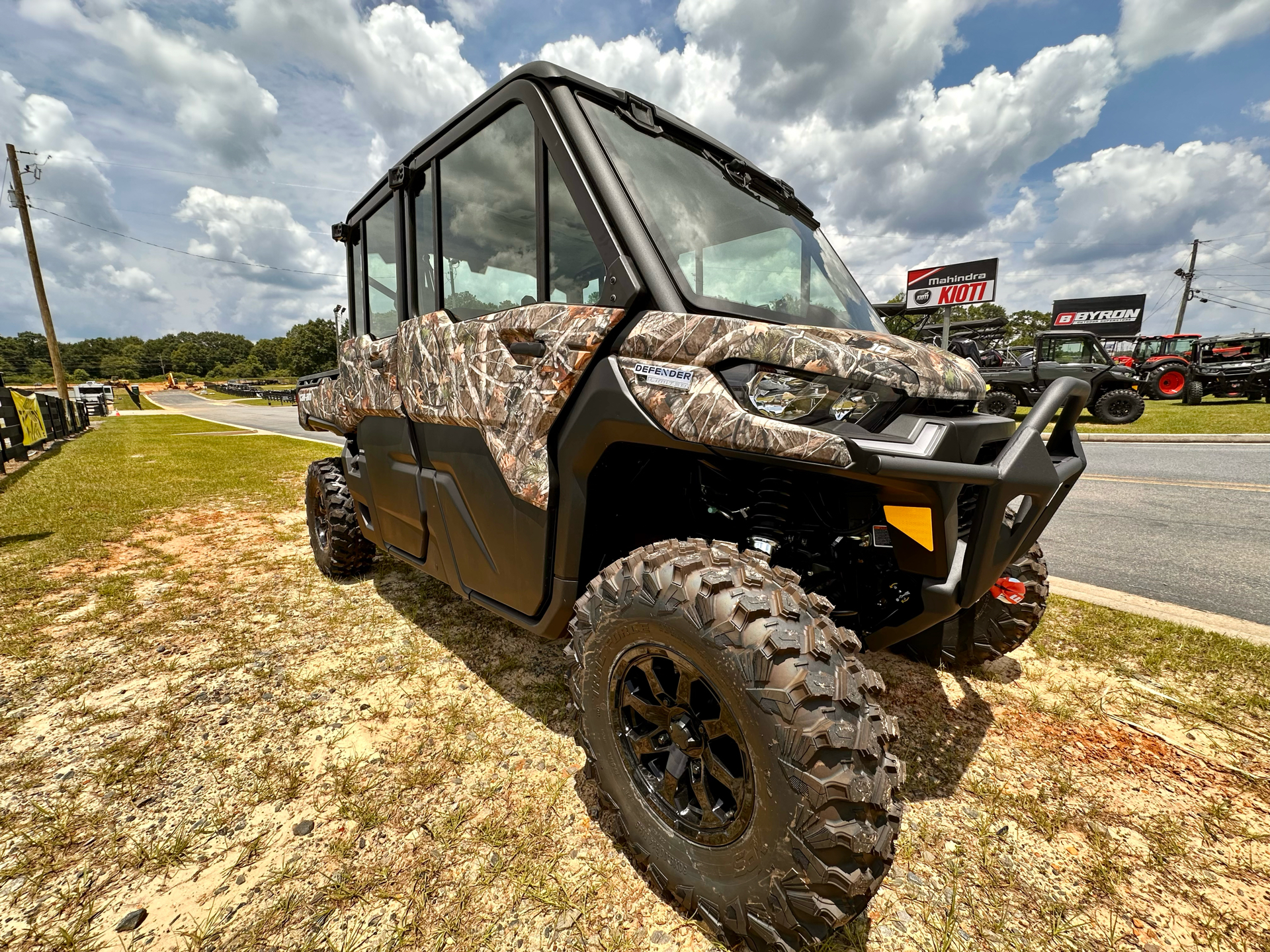 2024 Can-Am Defender MAX Limited in Byron, Georgia - Photo 1