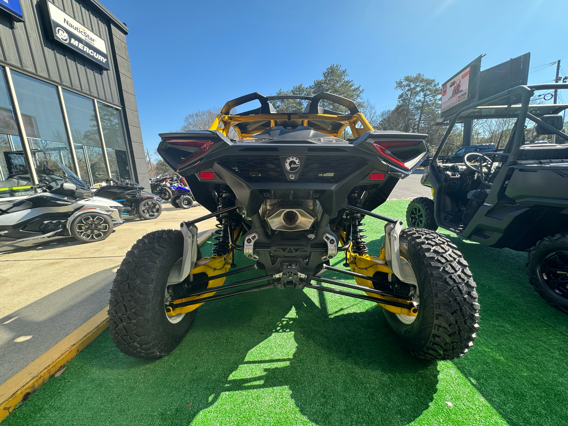 2024 Can-Am Maverick R X RS with Smart-Shox 999T DCT in Byron, Georgia - Photo 7