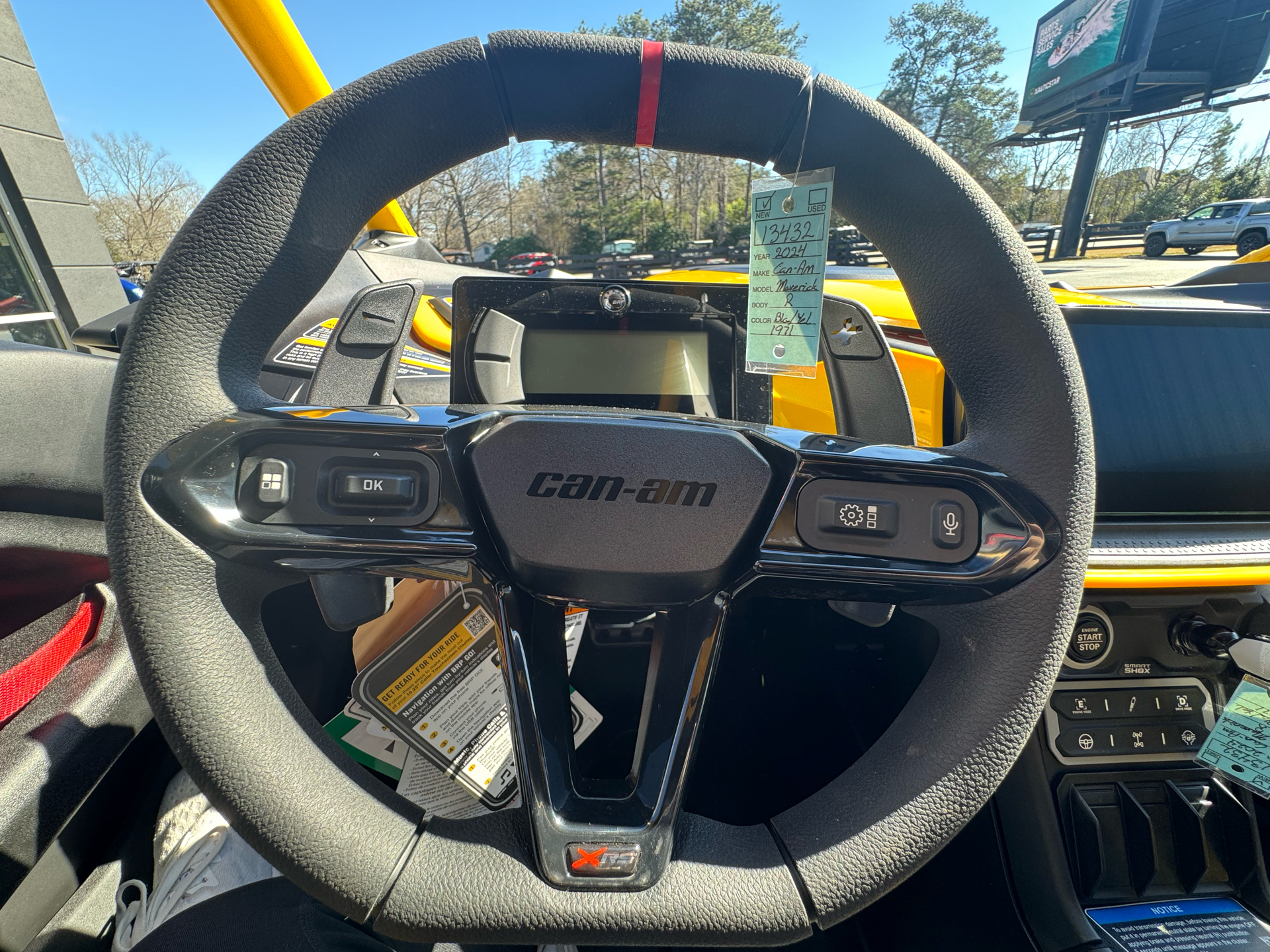 2024 Can-Am Maverick R X RS with Smart-Shox 999T DCT in Byron, Georgia - Photo 18