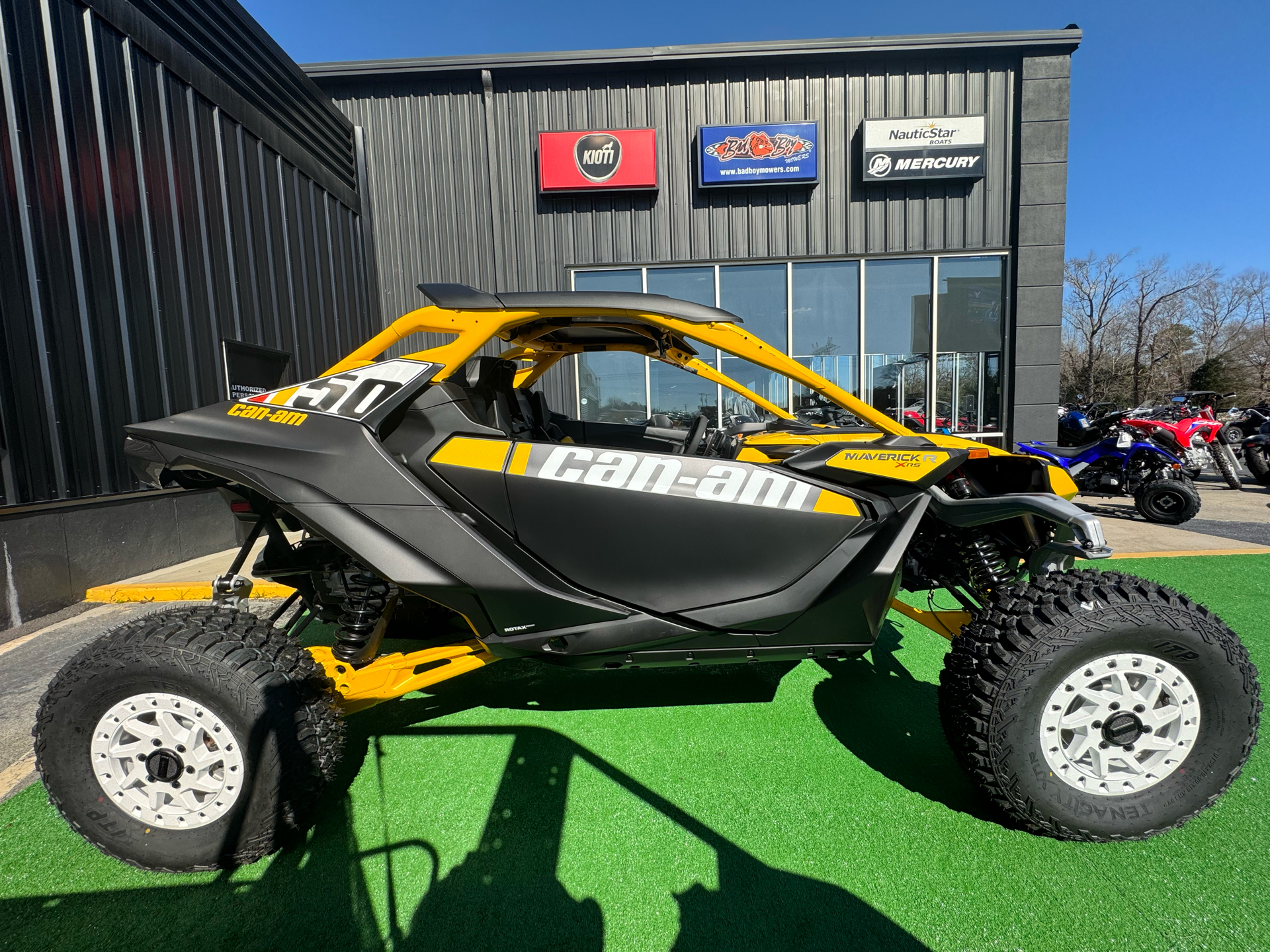 2024 Can-Am Maverick R X RS with Smart-Shox 999T DCT in Byron, Georgia - Photo 1