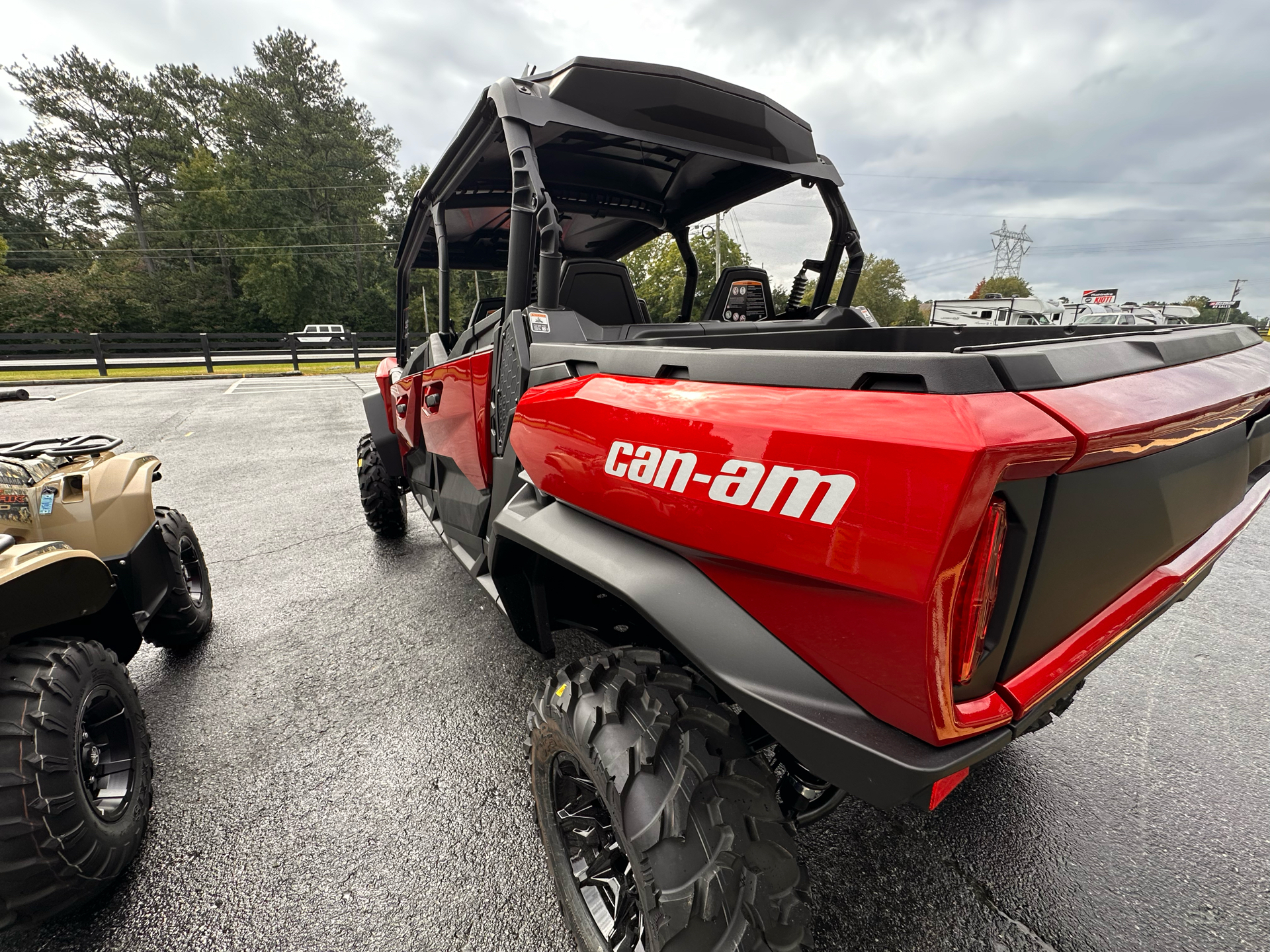 2025 Can-Am Commander MAX XT 700 in Byron, Georgia - Photo 3